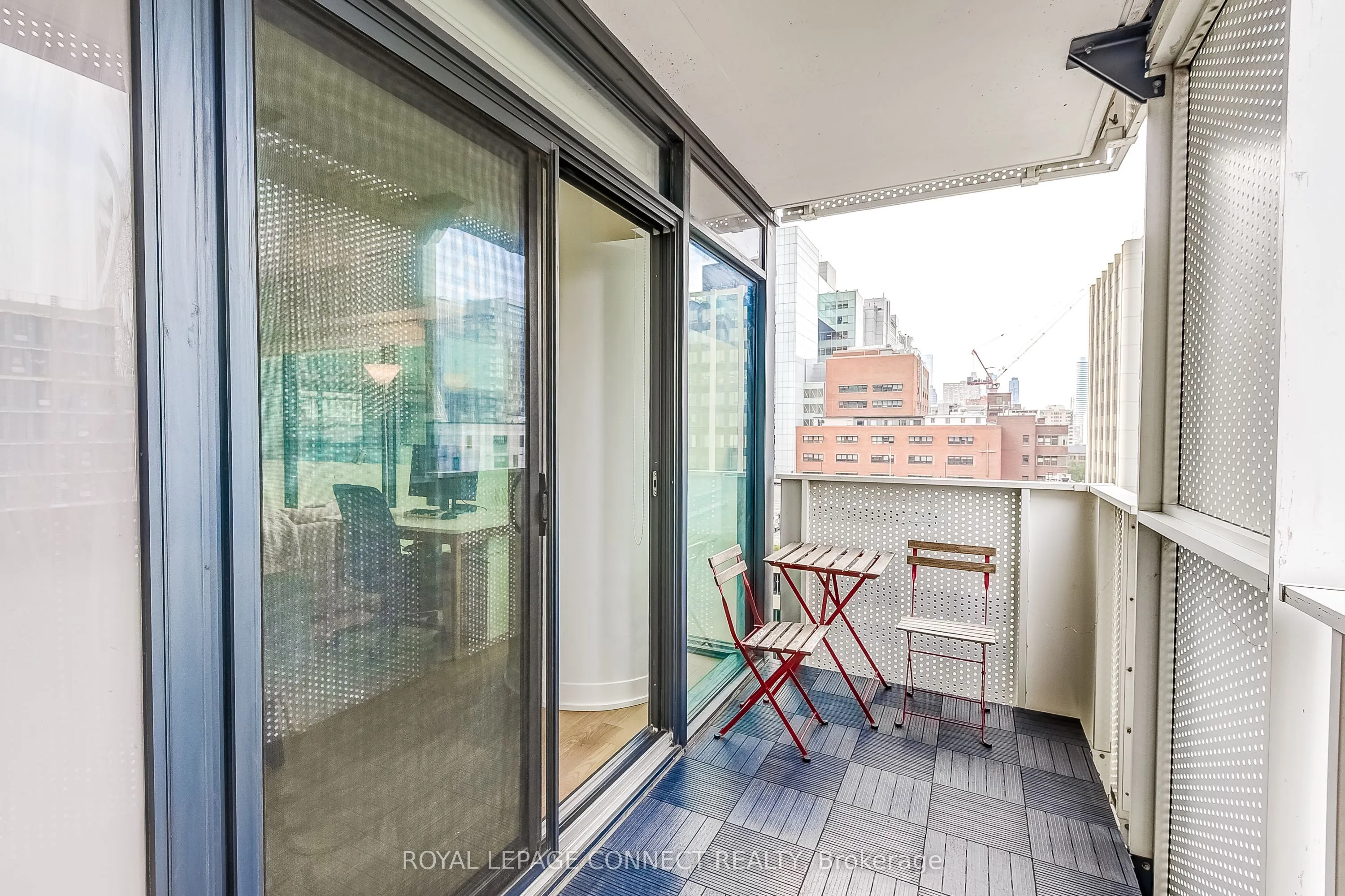 25 Richmond Street E, #902