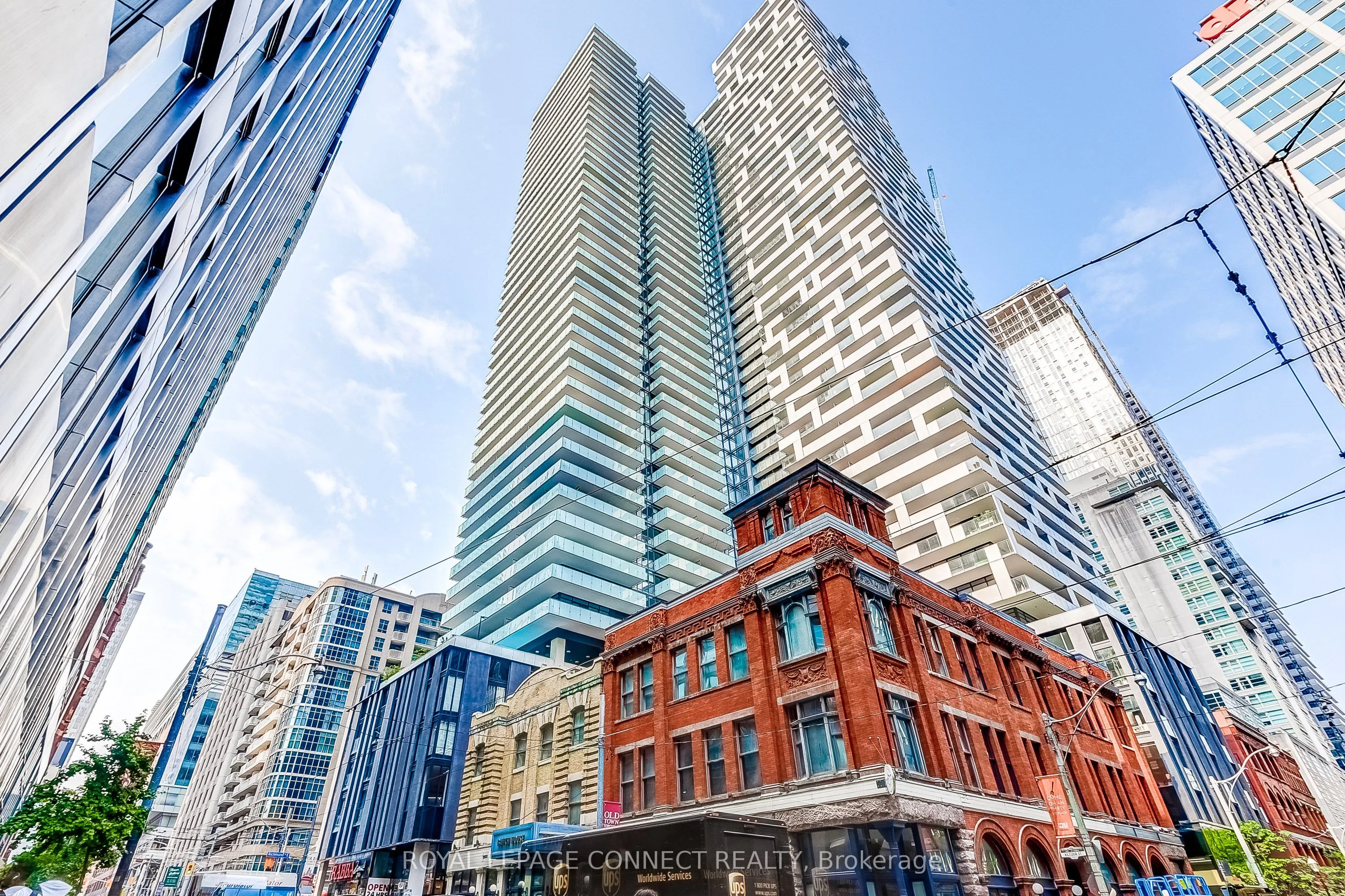 25 Richmond Street E, #902