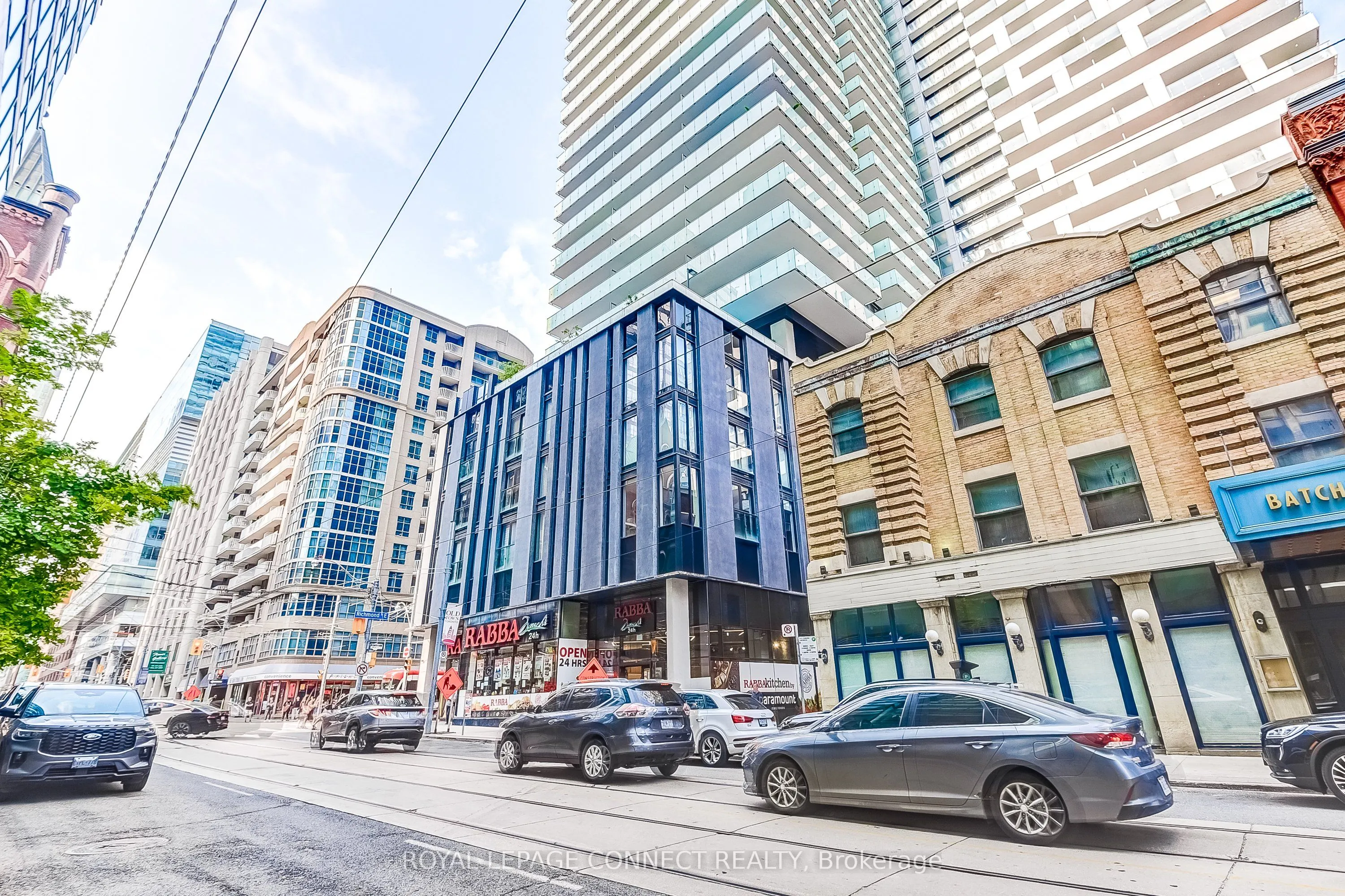 25 Richmond Street E, #902