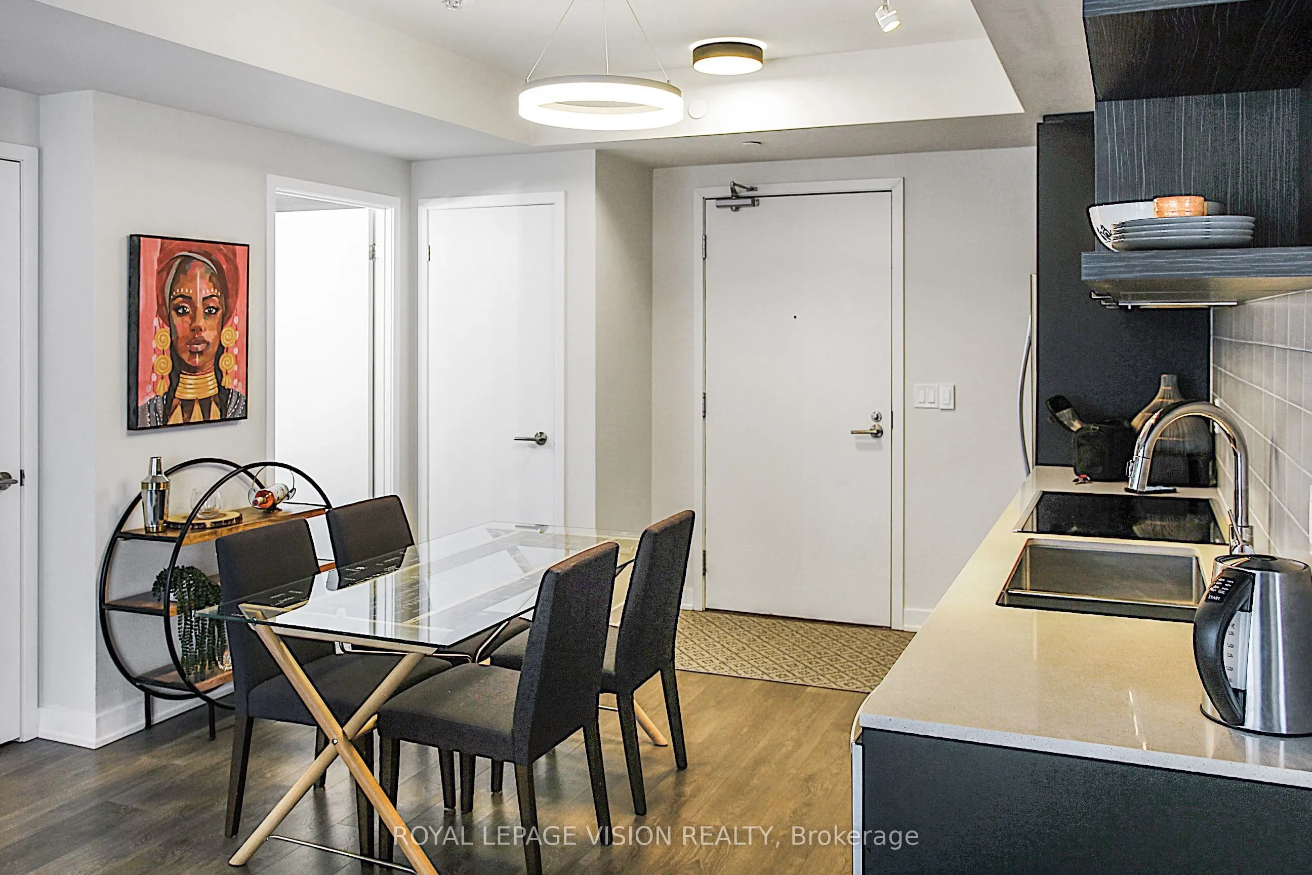 6 Sonic Way, #N1808