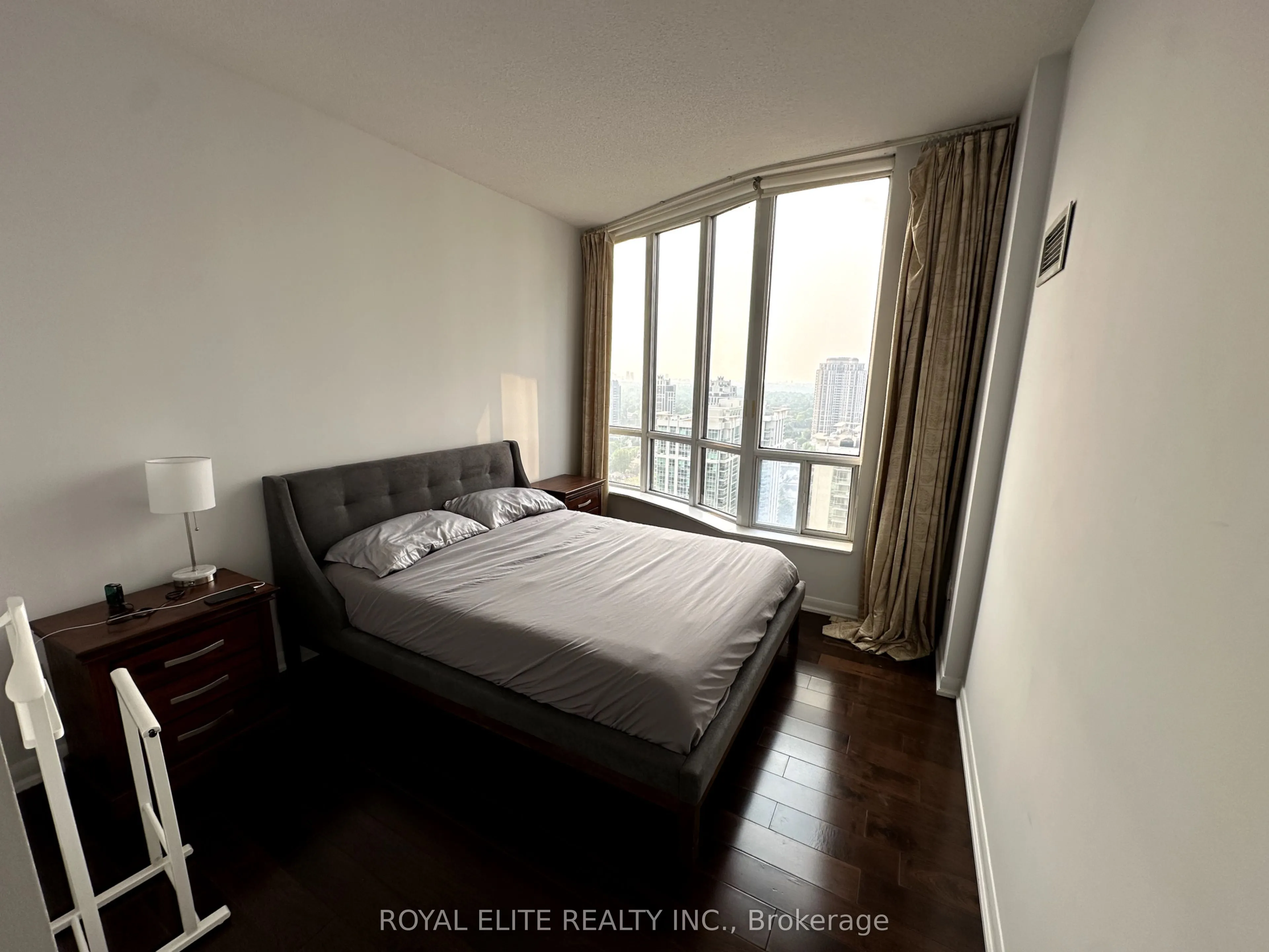 33 Sheppard Avenue E, #3103