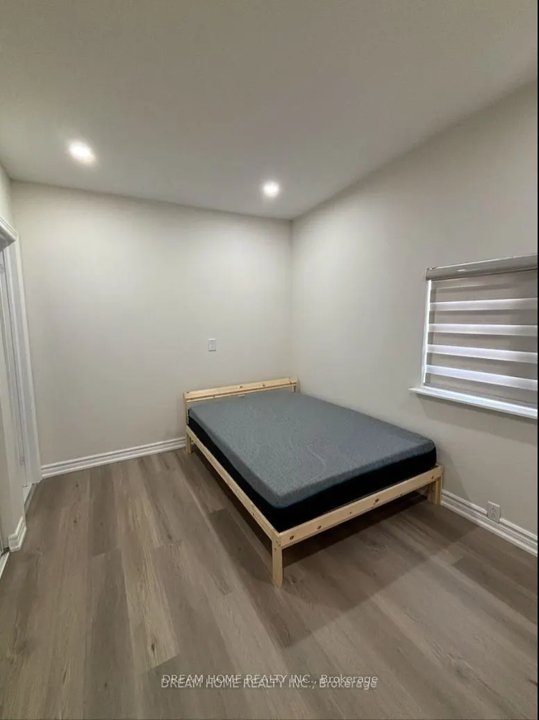 138 Robert Street, #202
