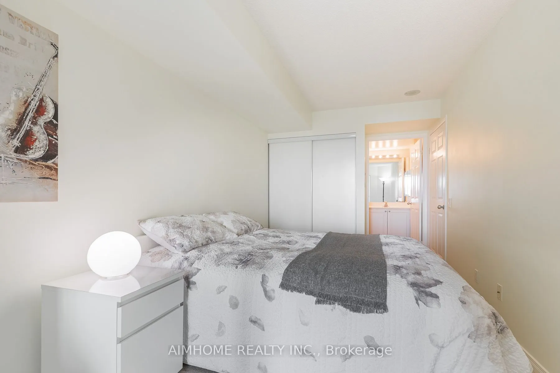 30 Harrison Garden Boulevard, #1106