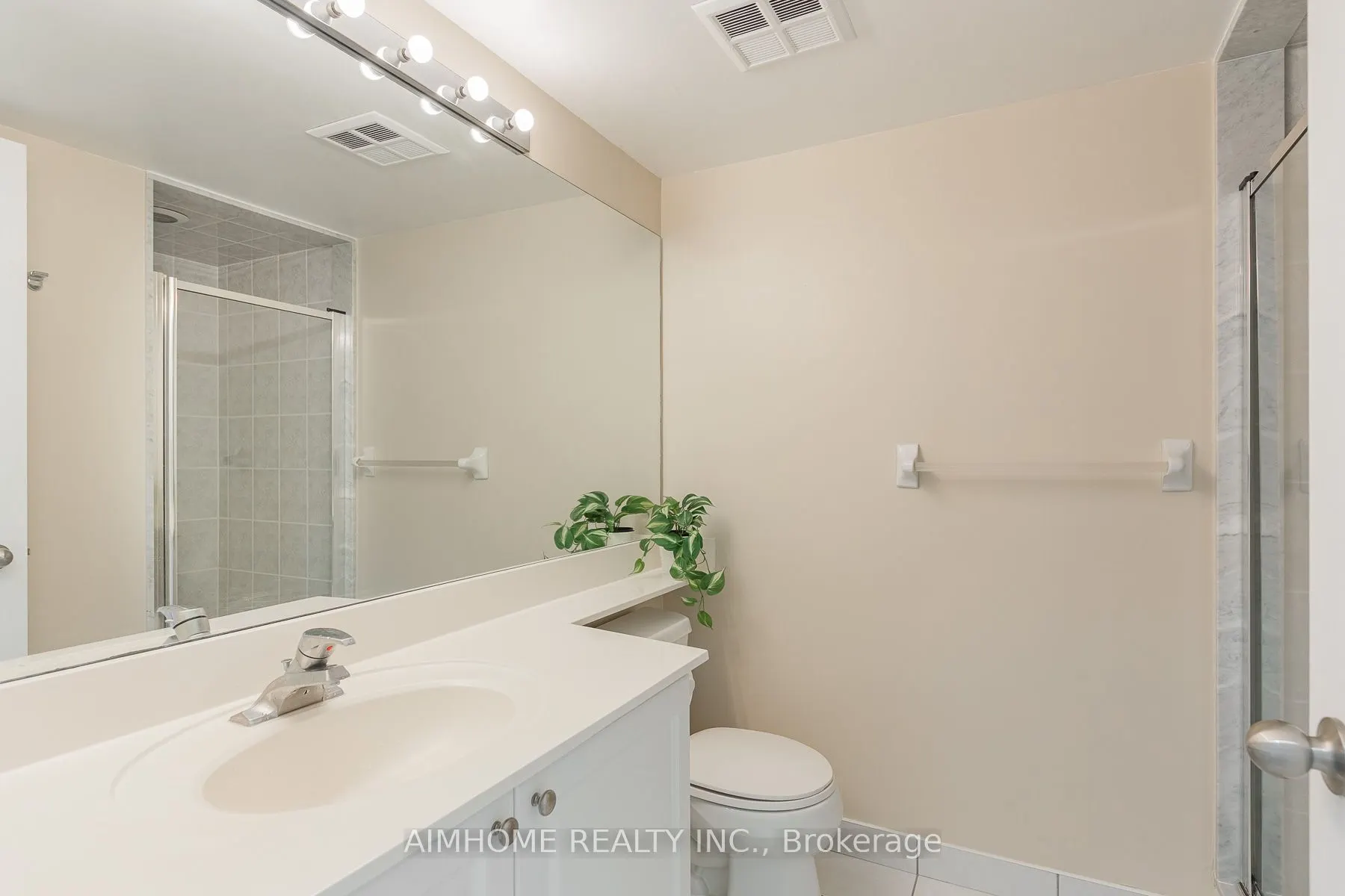 30 Harrison Garden Boulevard, #1106