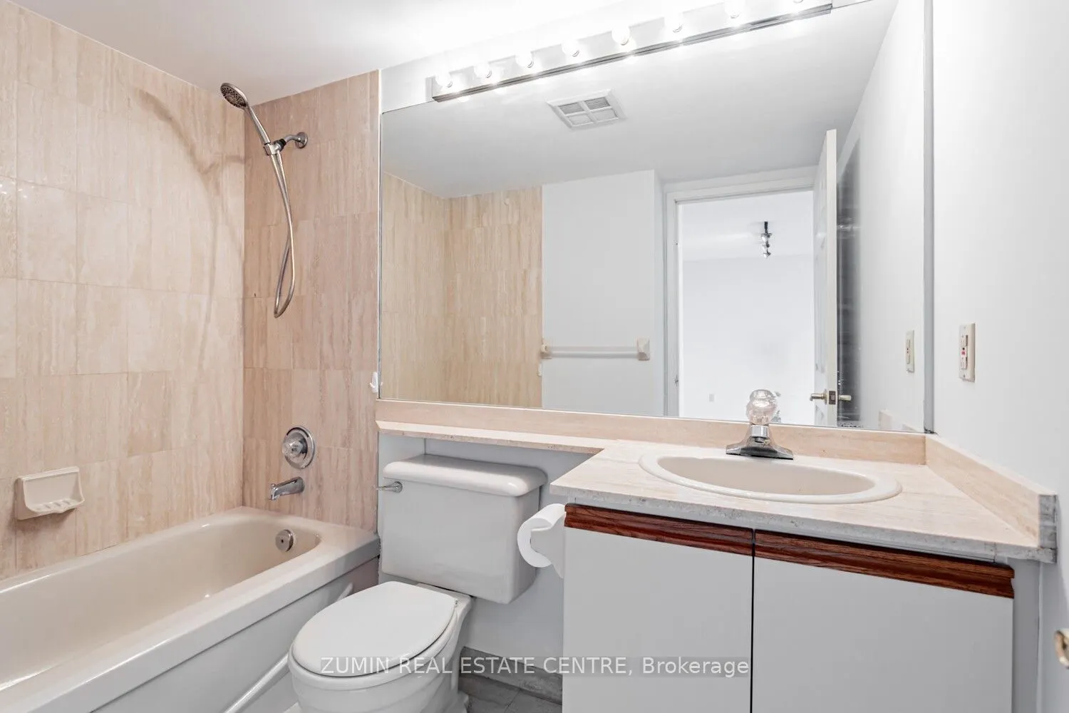 7 Concorde Place, #3312