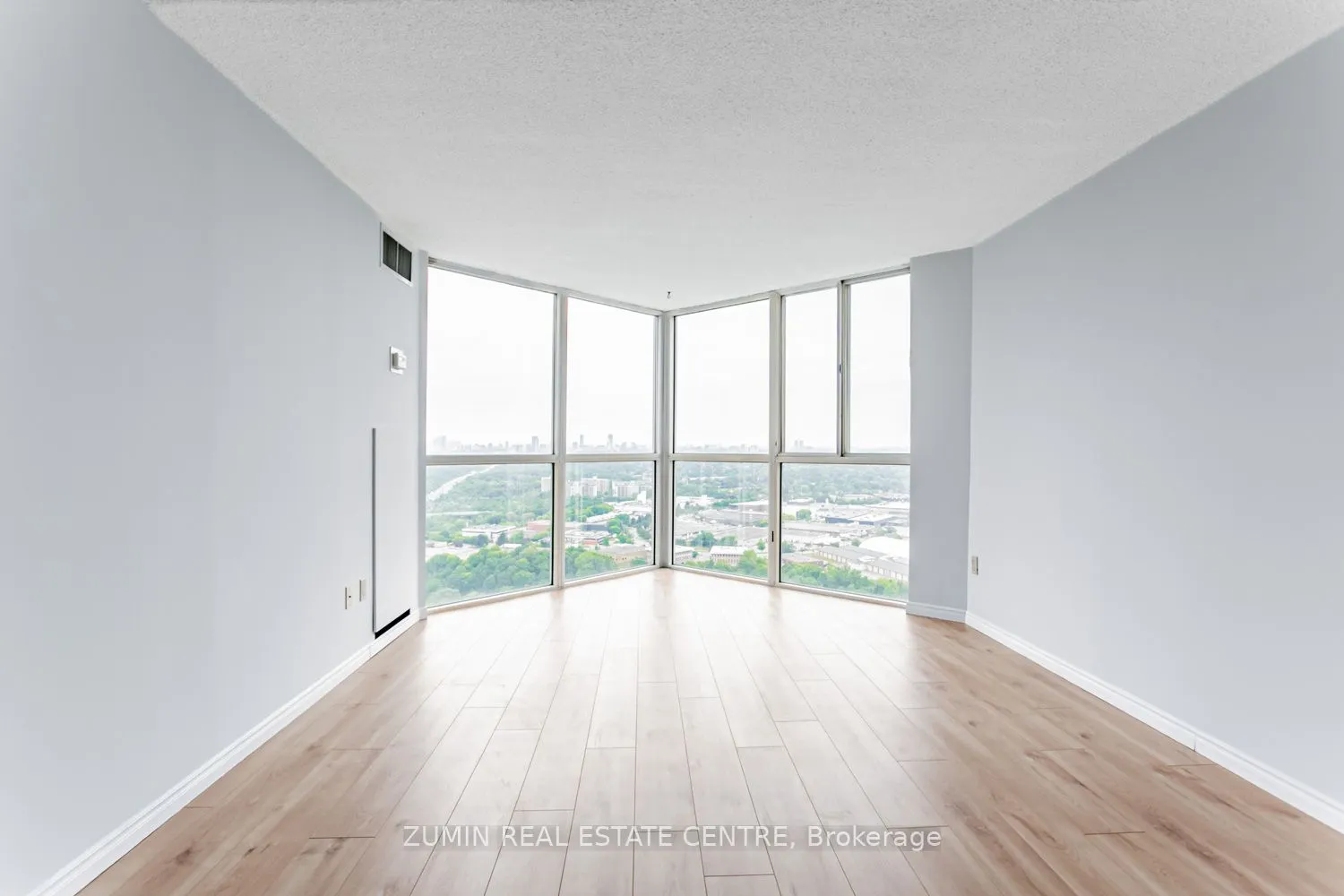 7 Concorde Place, #3312