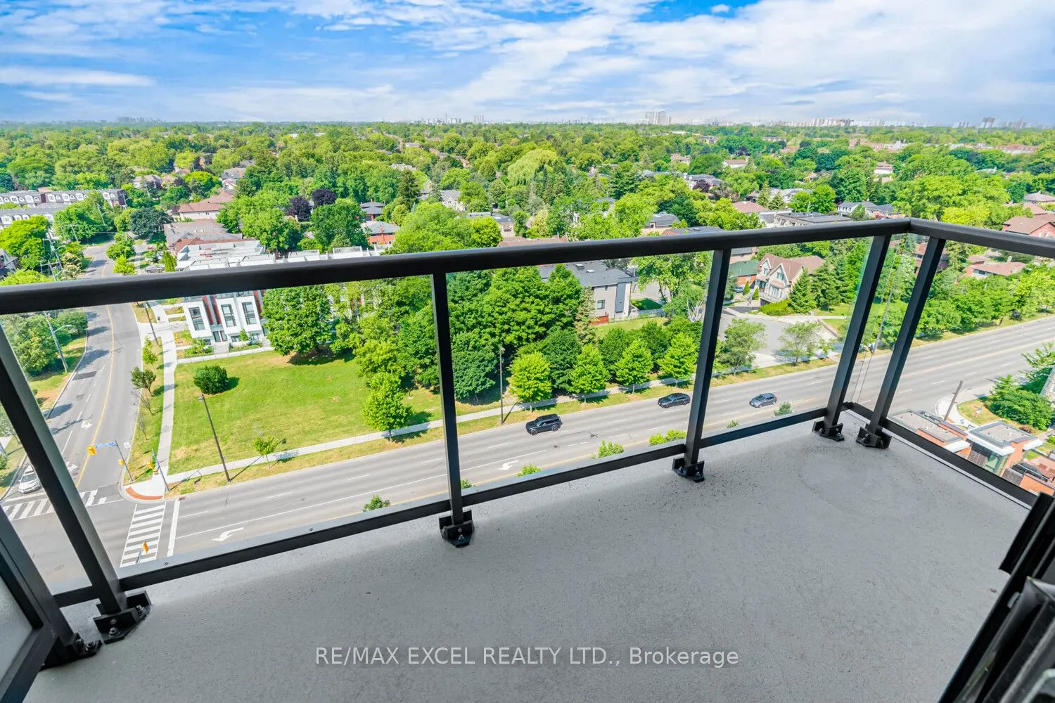 68 Canterbury Place, #1507