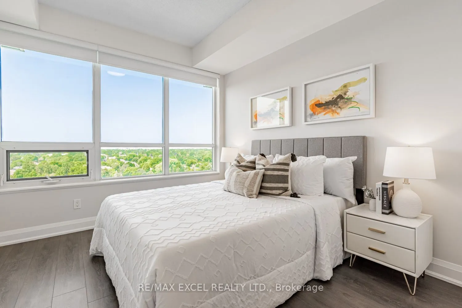 68 Canterbury Place, #1507