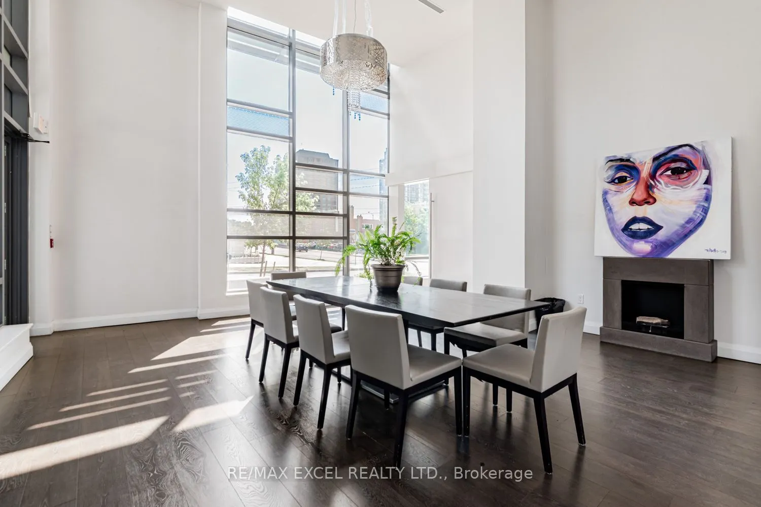 68 Canterbury Place, #1507