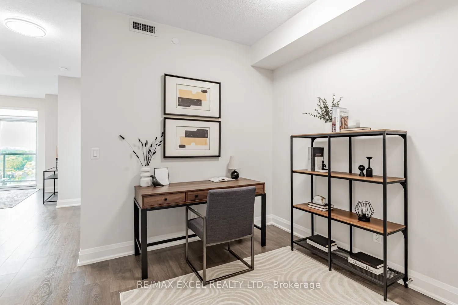 68 Canterbury Place, #1507