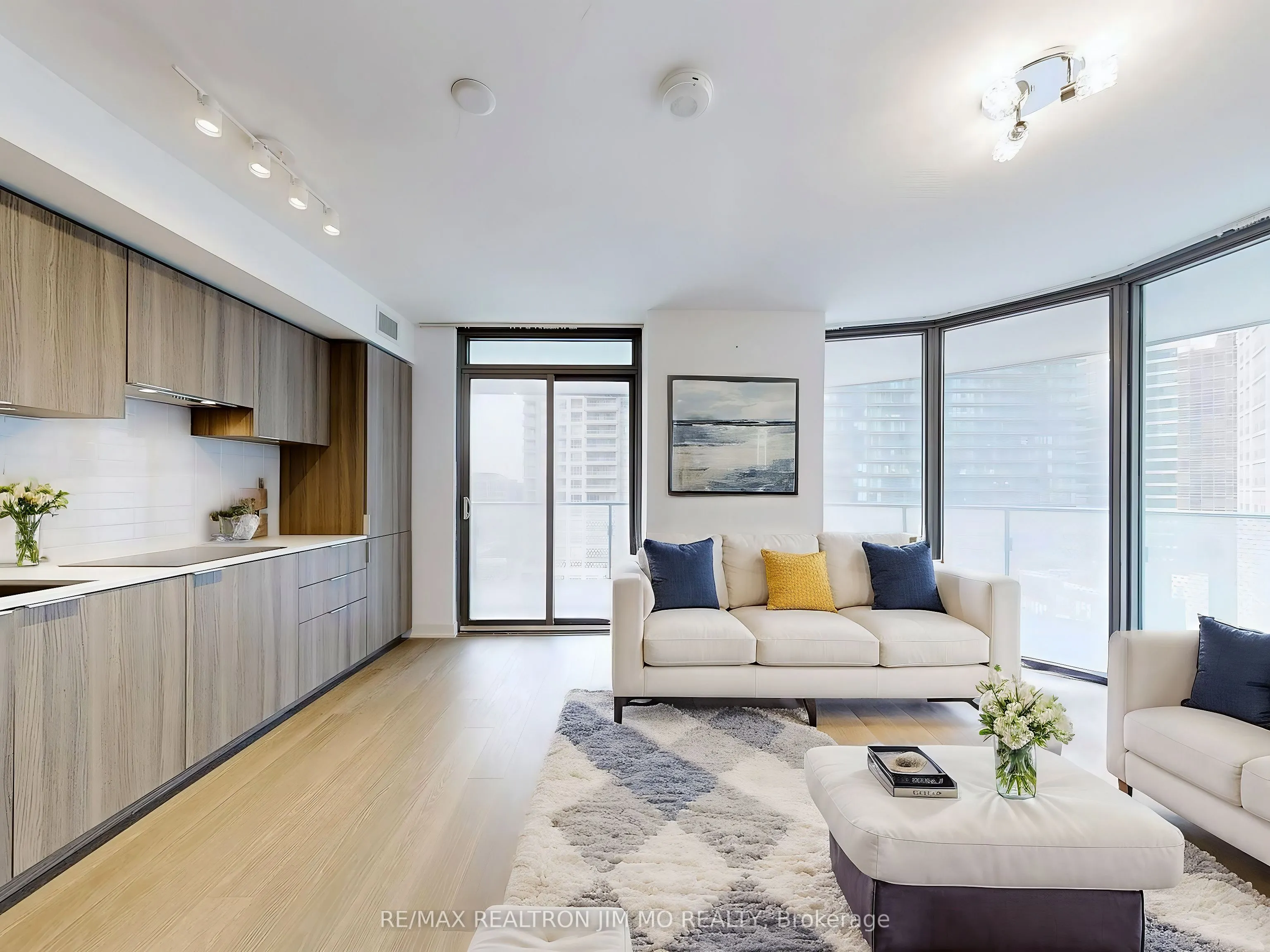 11 Wellesley Street W, #1208