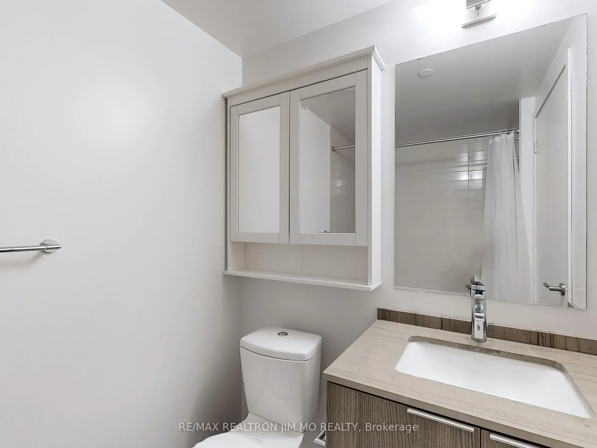 11 Wellesley Street W, #1208