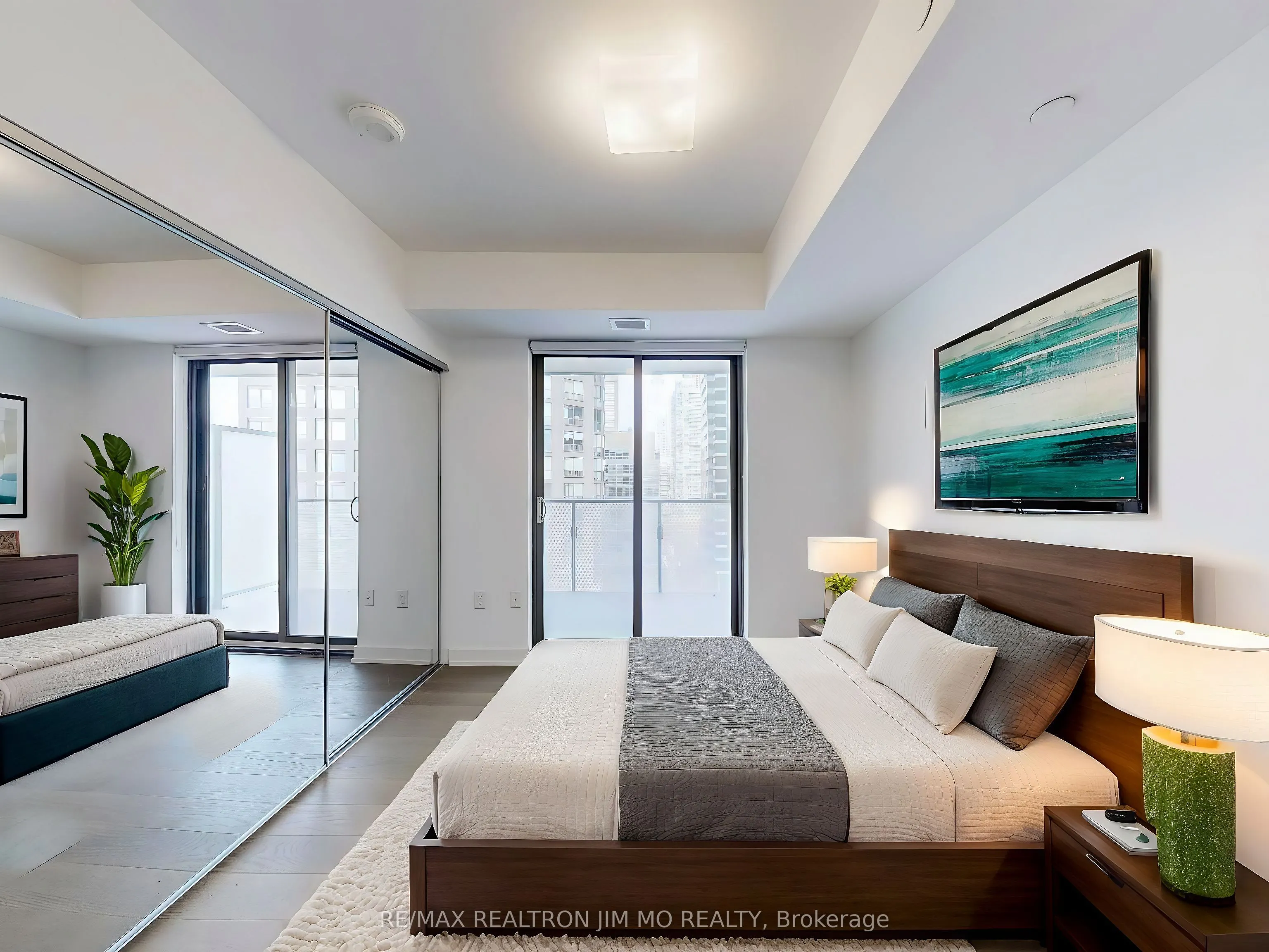 11 Wellesley Street W, #1208