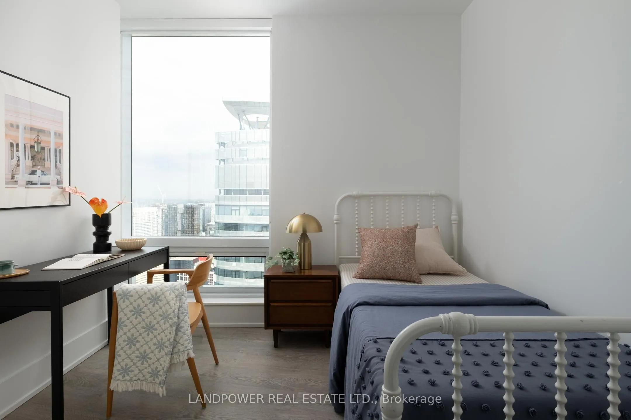 10 York Street, #6210