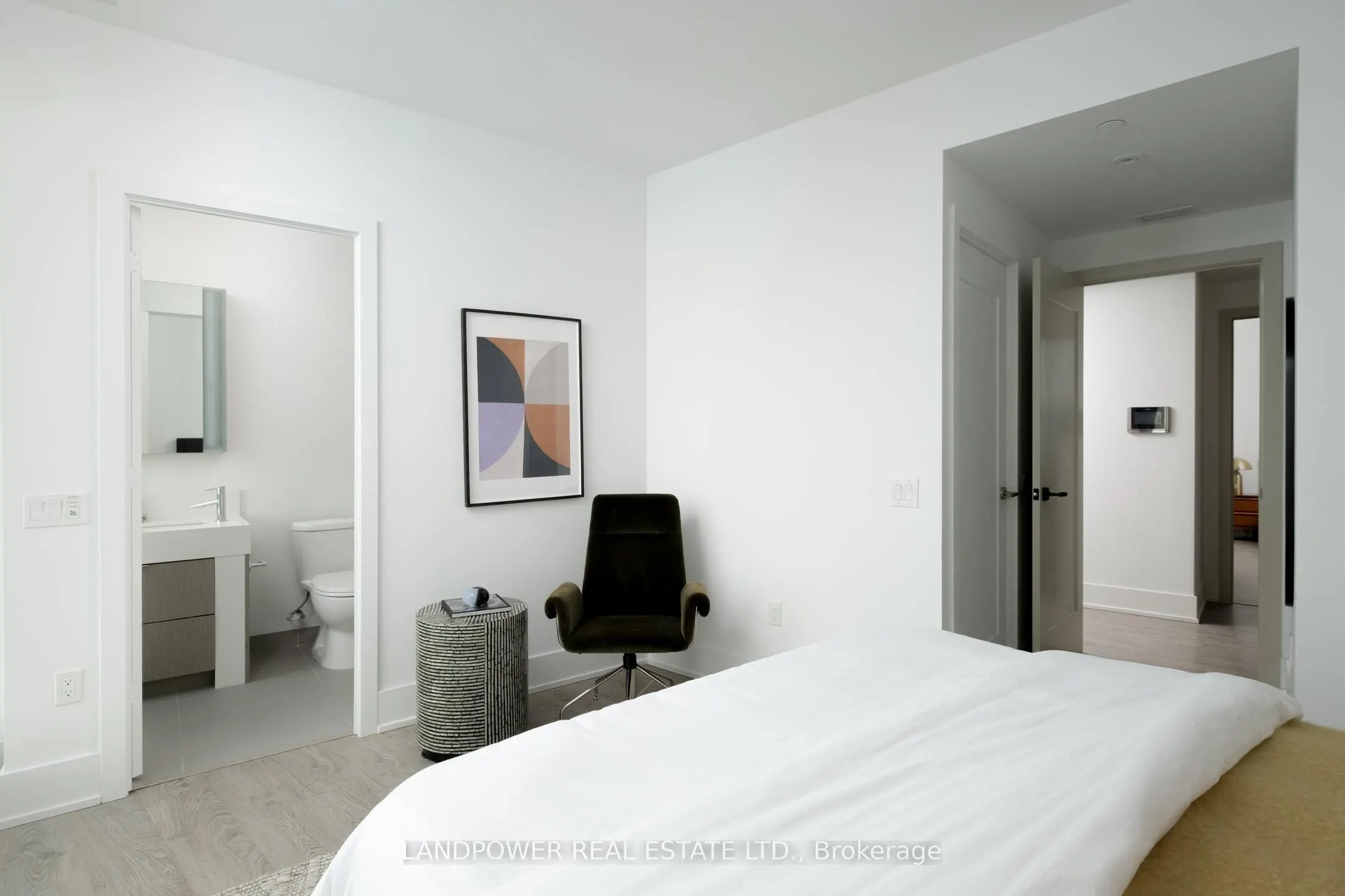 10 York Street, #6210