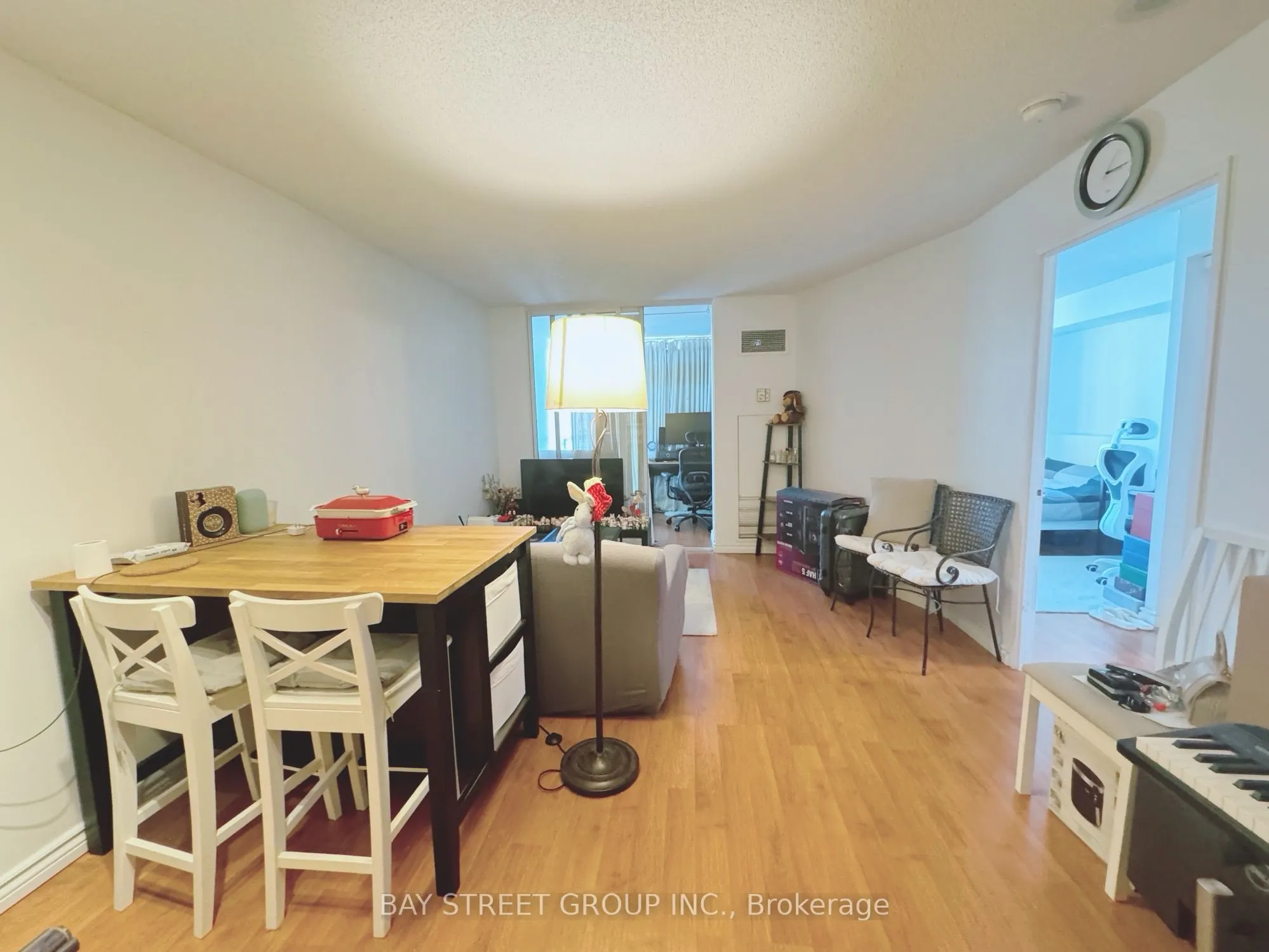 24 Wellesley Street W, #1512