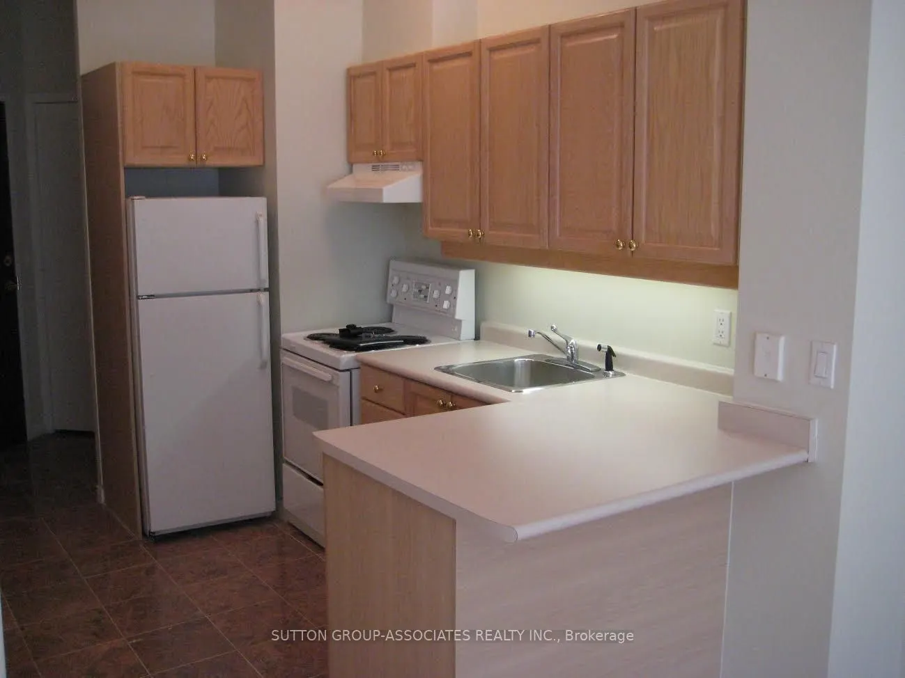 7 King Street E, #809