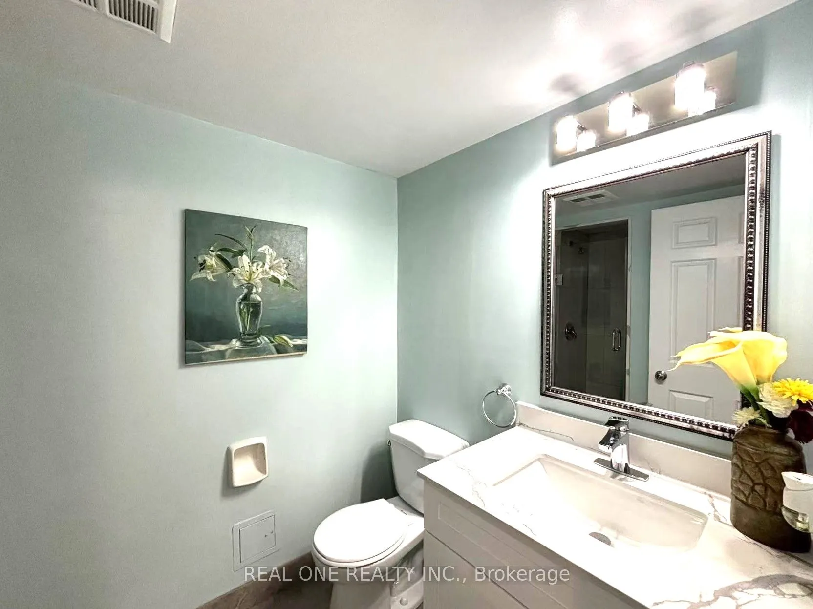 711 Bay Street, #1012