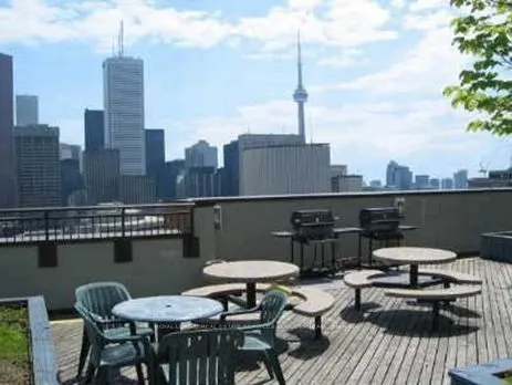 633 Bay Street, #2210