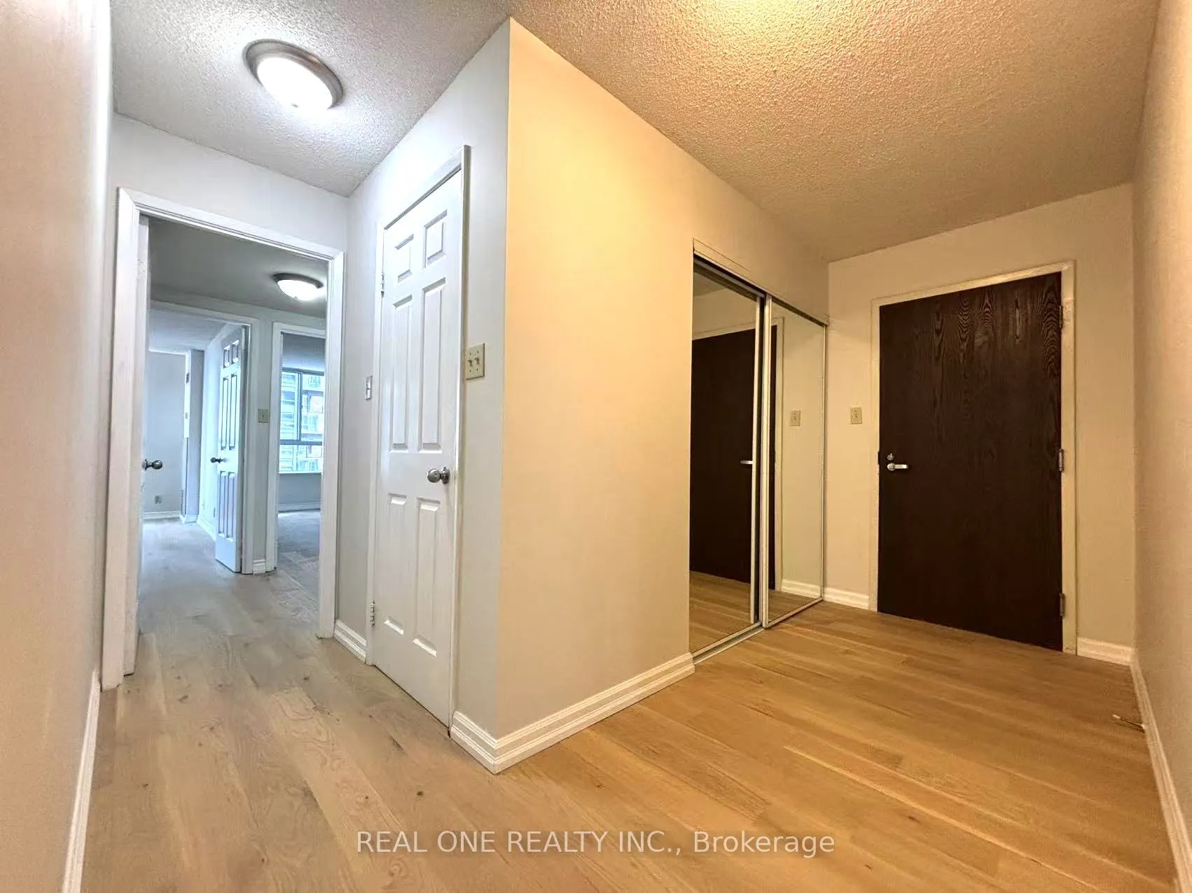 711 Bay Street, #1012