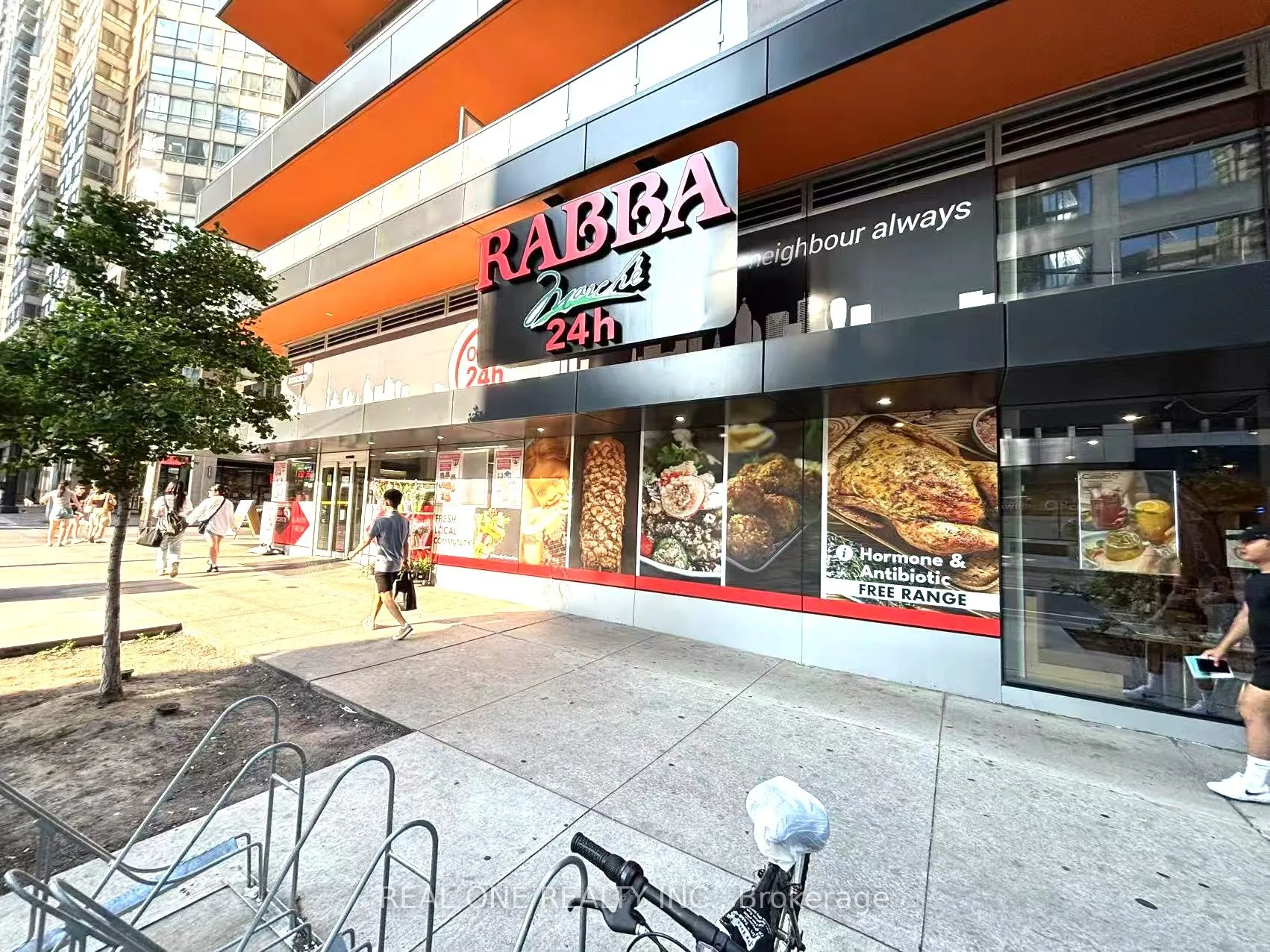 711 Bay Street, #1012