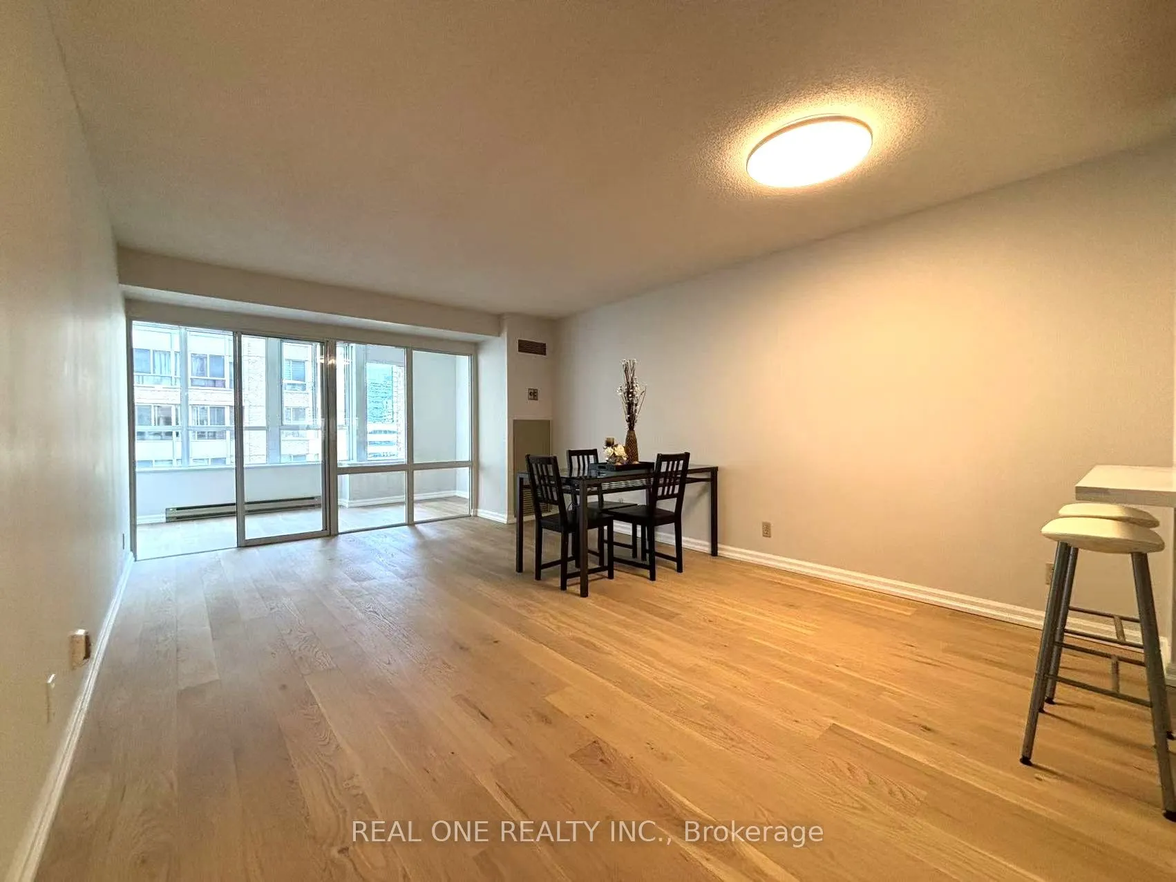 711 Bay Street, #1012