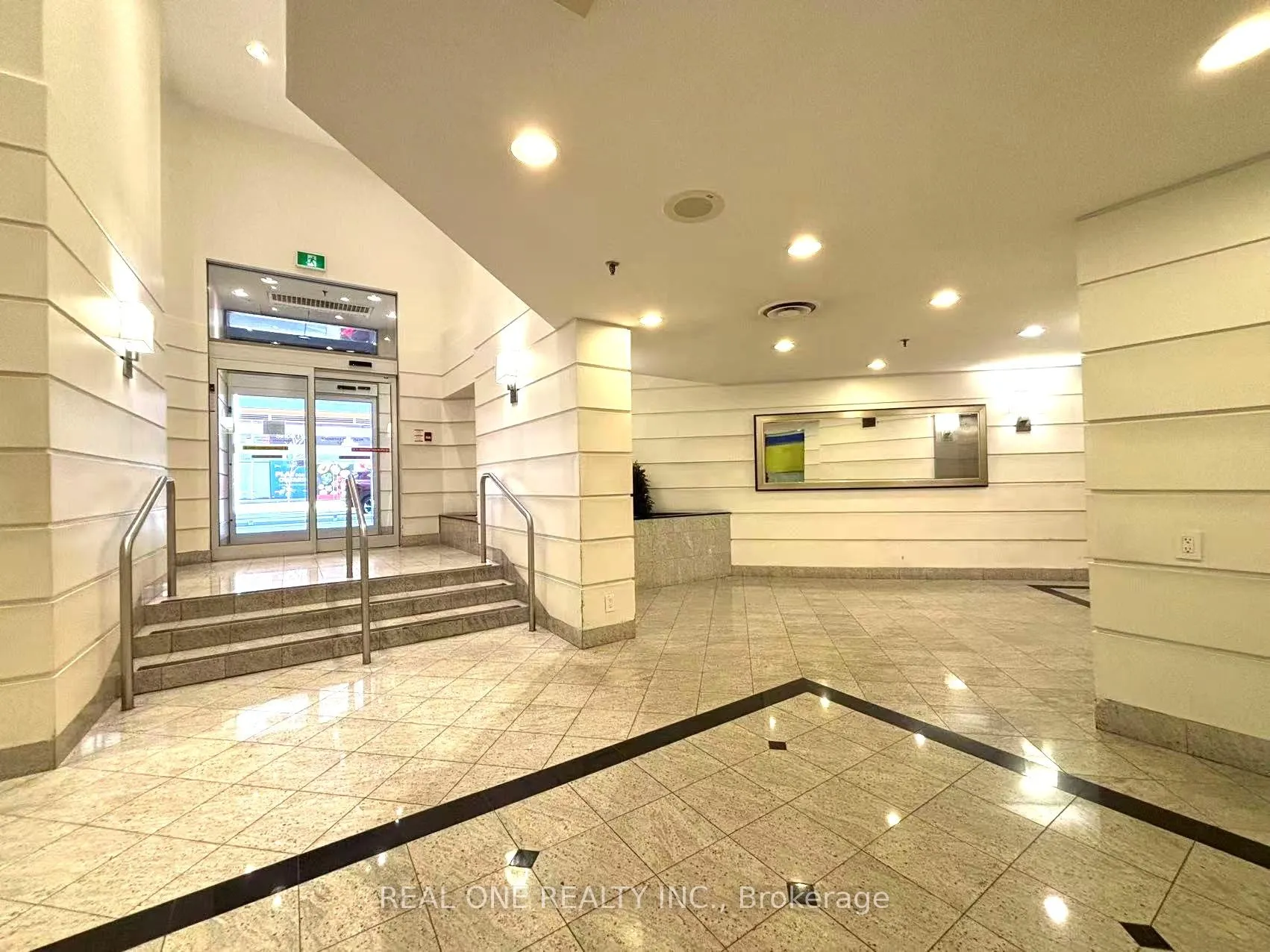 711 Bay Street, #1012