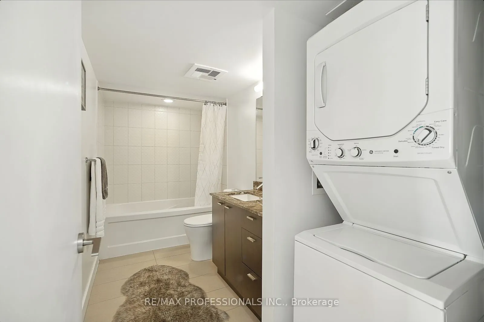 775 King St. Street W, #515