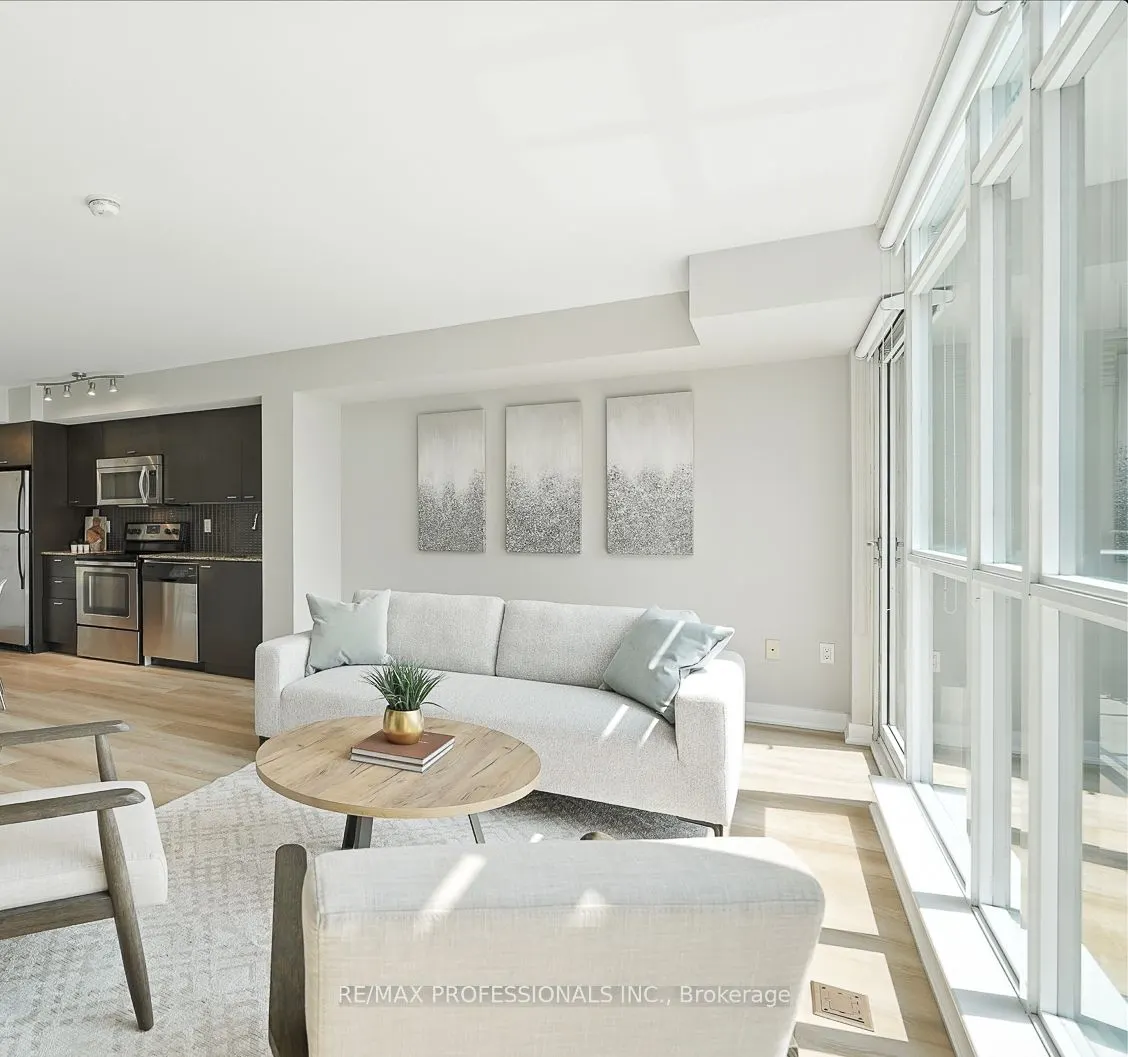 775 King St. Street W, #515