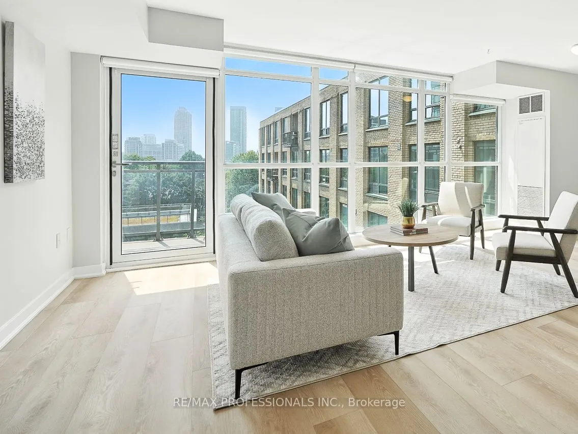 775 King St. Street W, #515