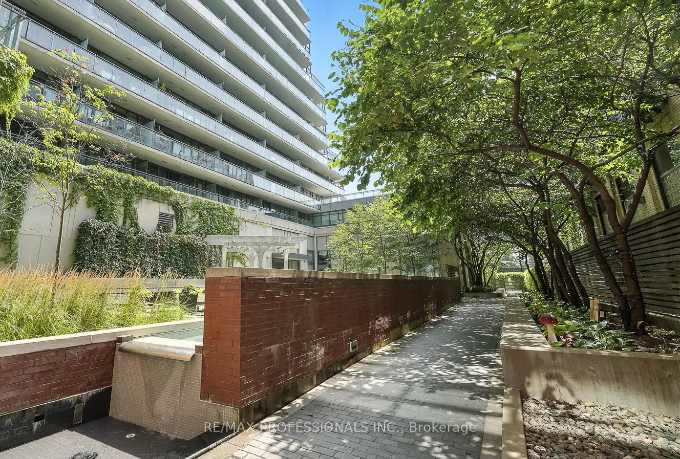 775 King St. Street W, #515