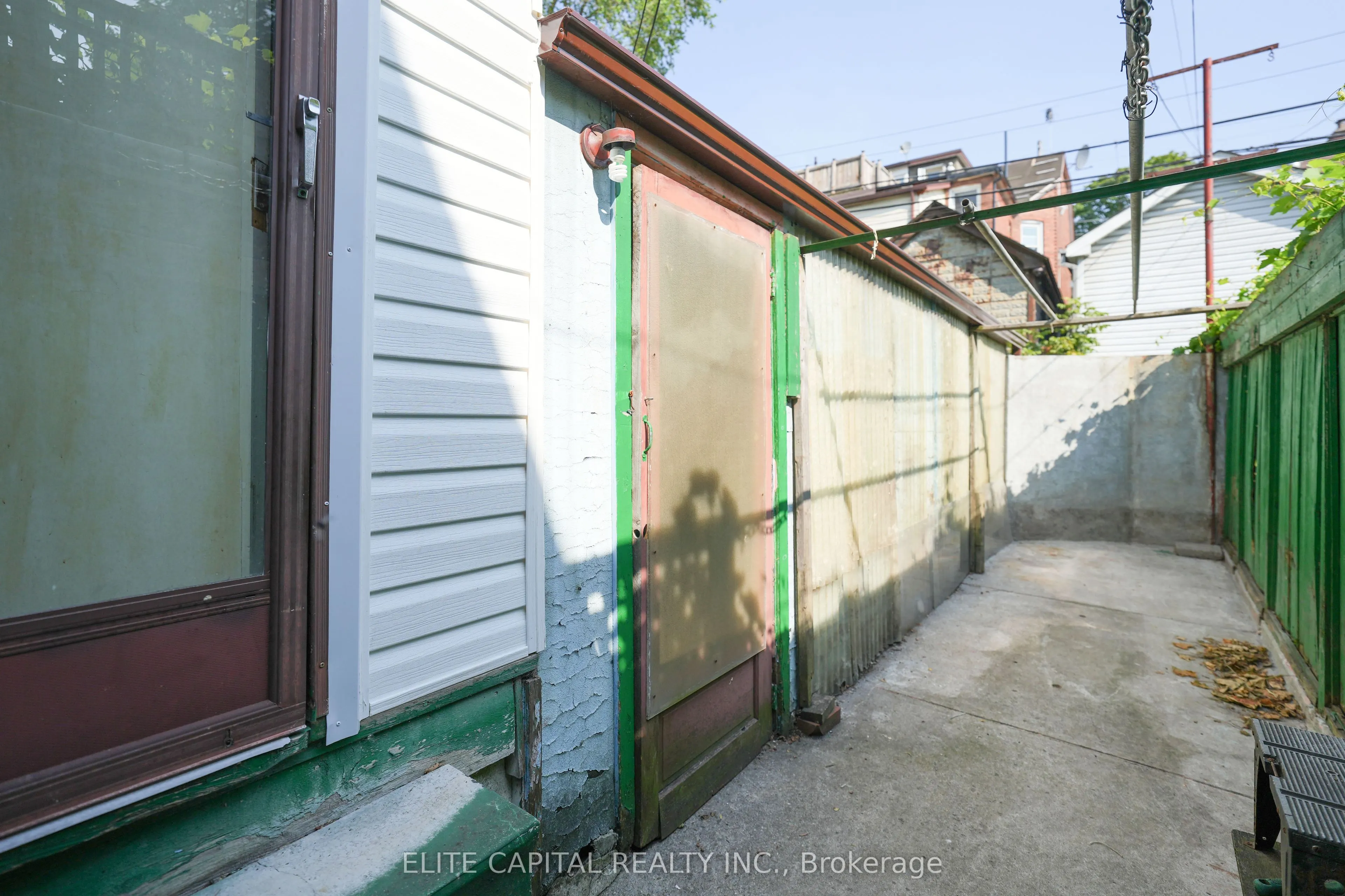 122 Marchmount Road