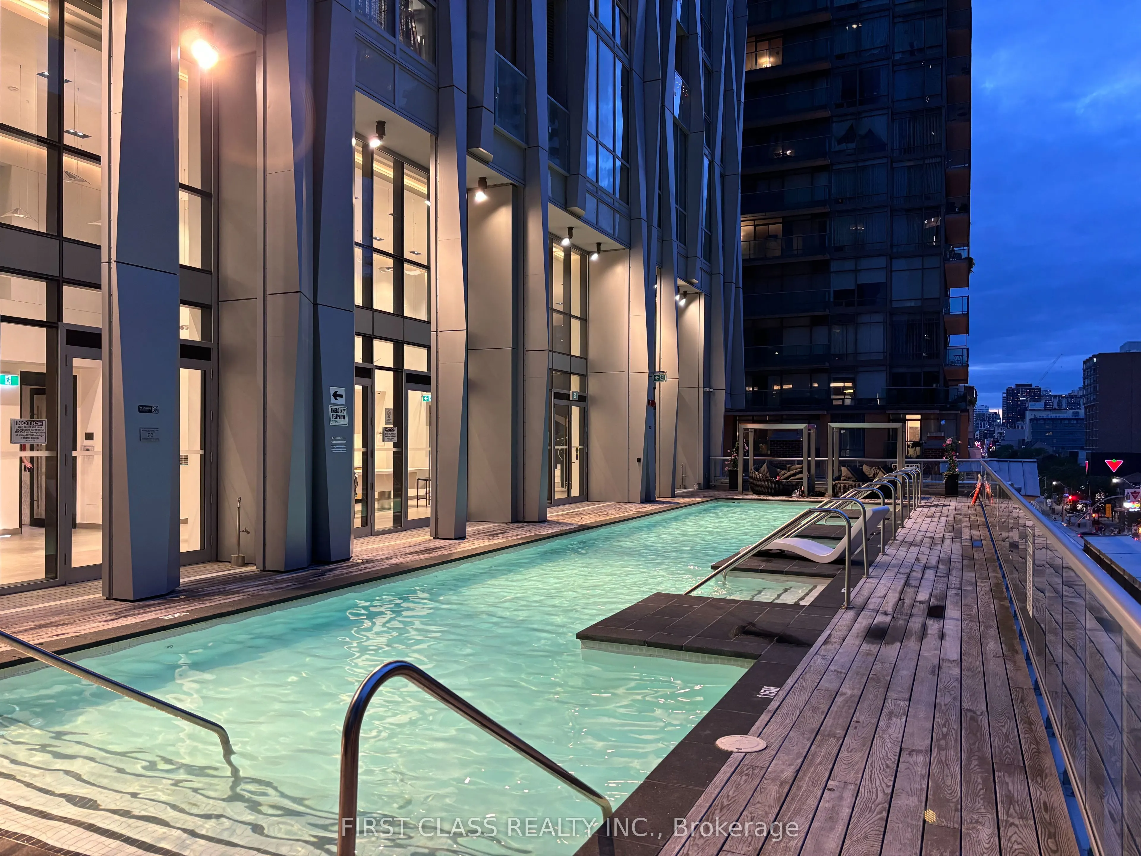 1 Yorkville Avenue, #608