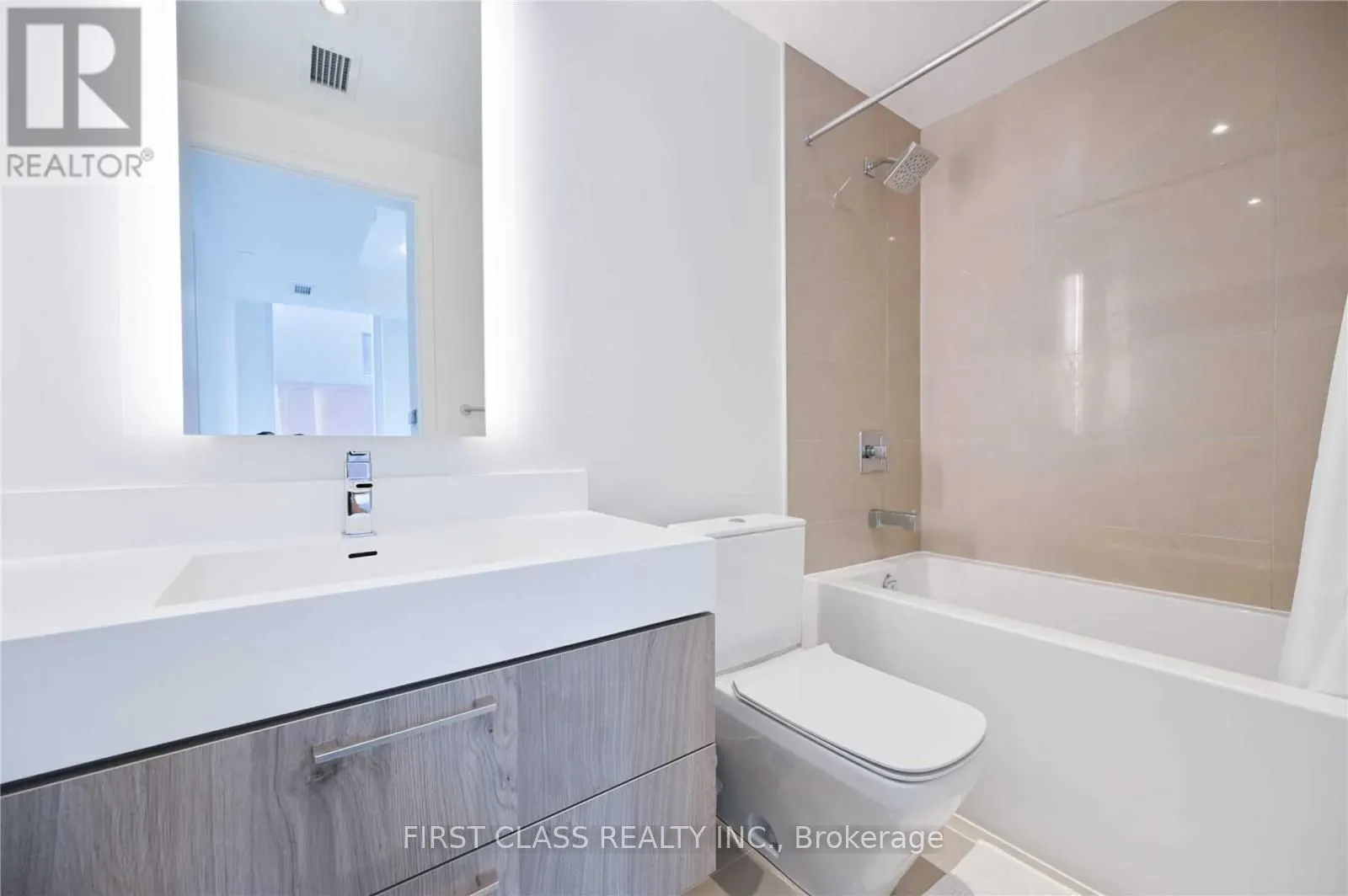 1 Yorkville Avenue, #608
