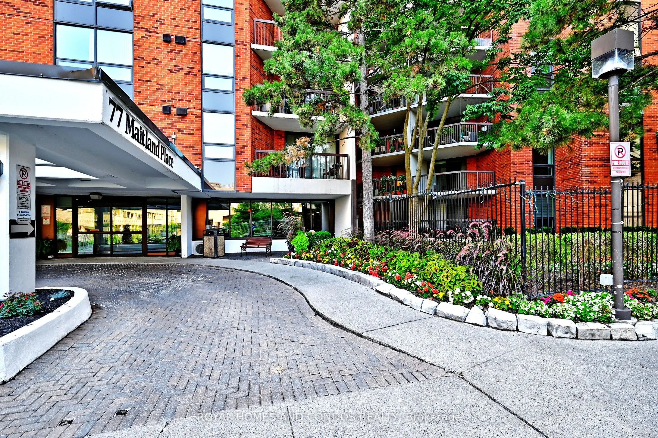 77 Maitland Place, #220