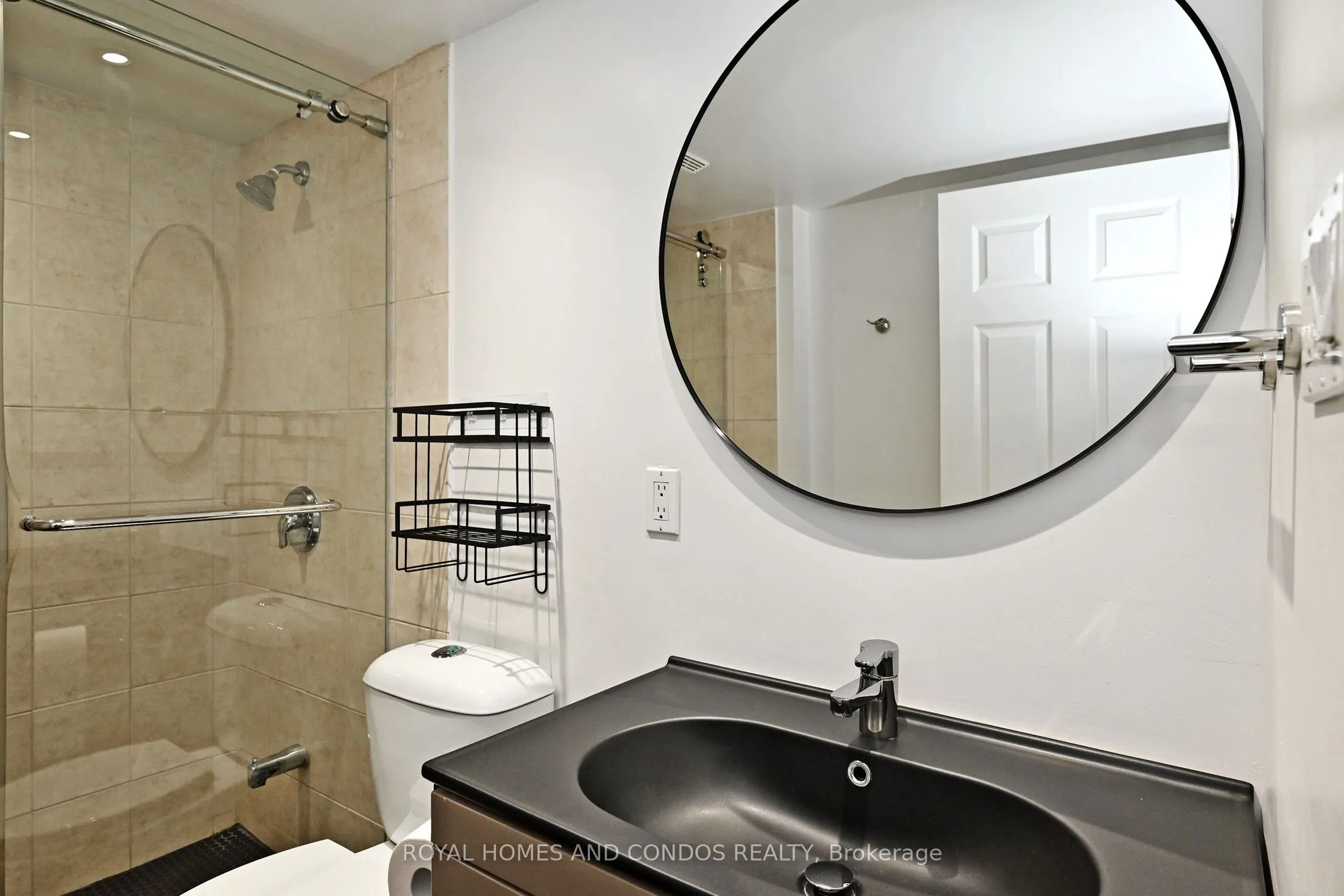 77 Maitland Place, #220