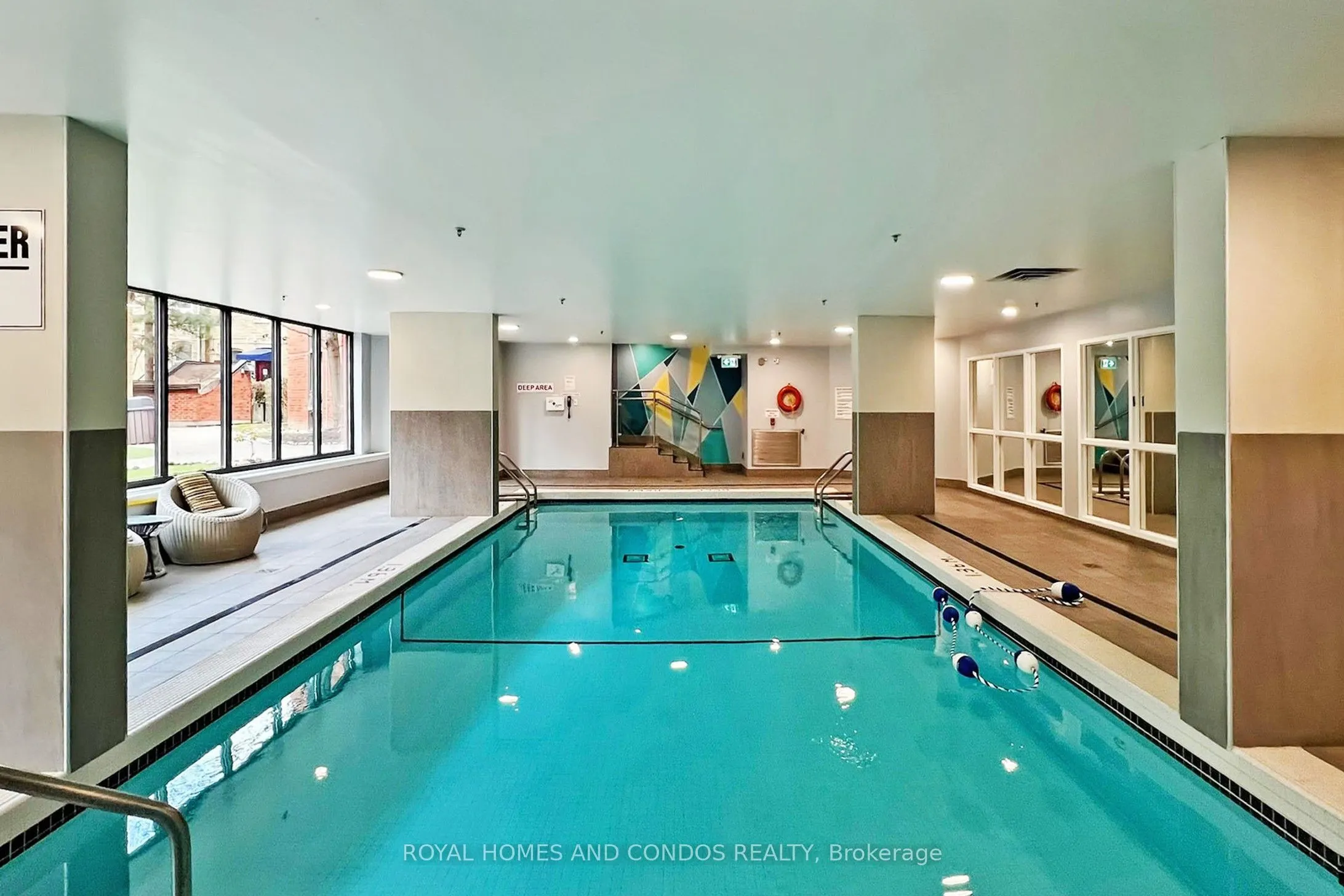 77 Maitland Place, #220