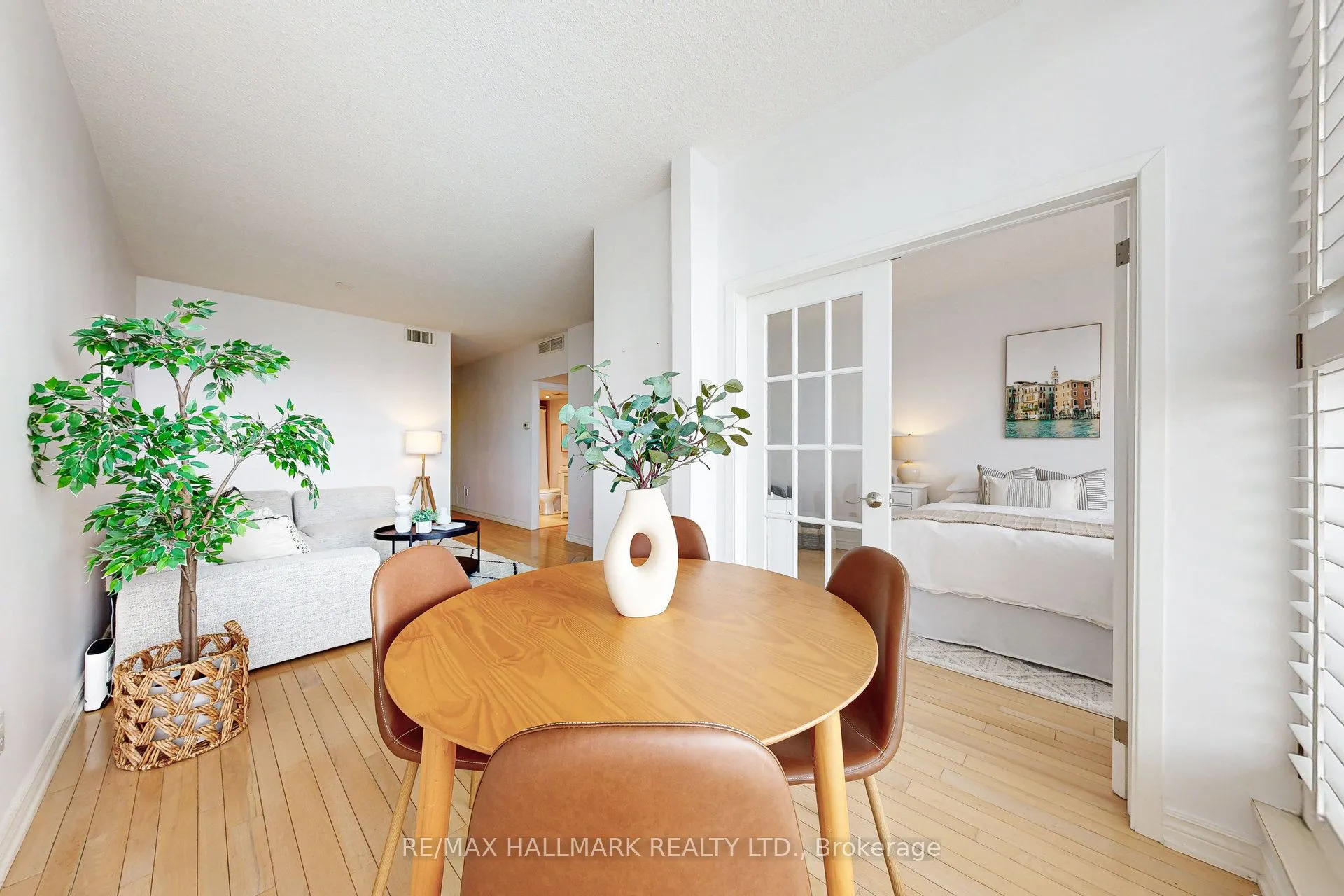 65 Scadding Avenue, #924