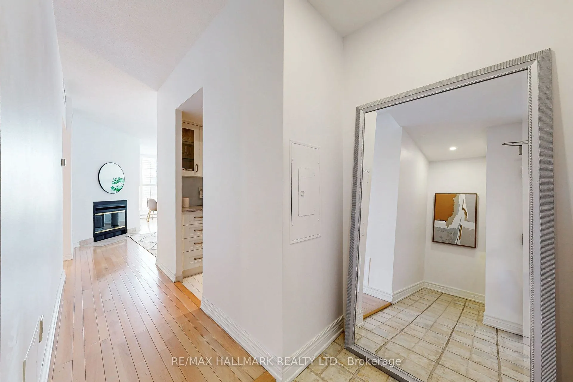 65 Scadding Avenue, #924