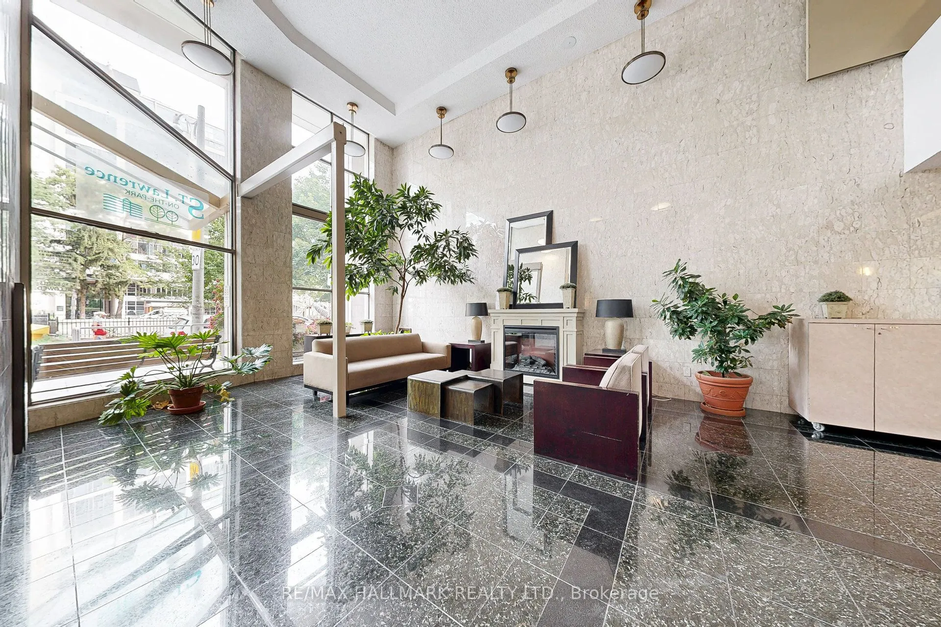 65 Scadding Avenue, #924