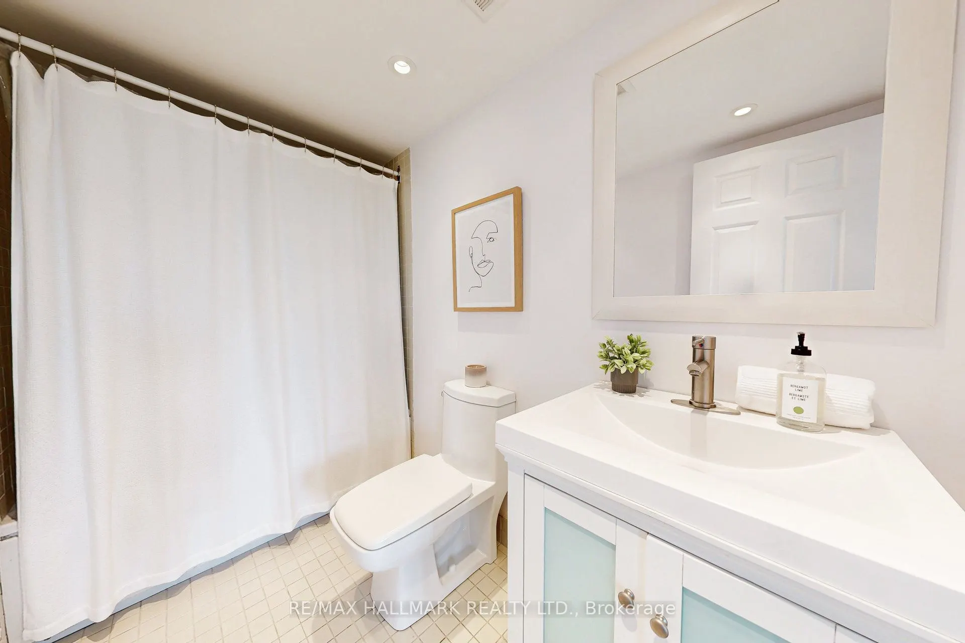 65 Scadding Avenue, #924