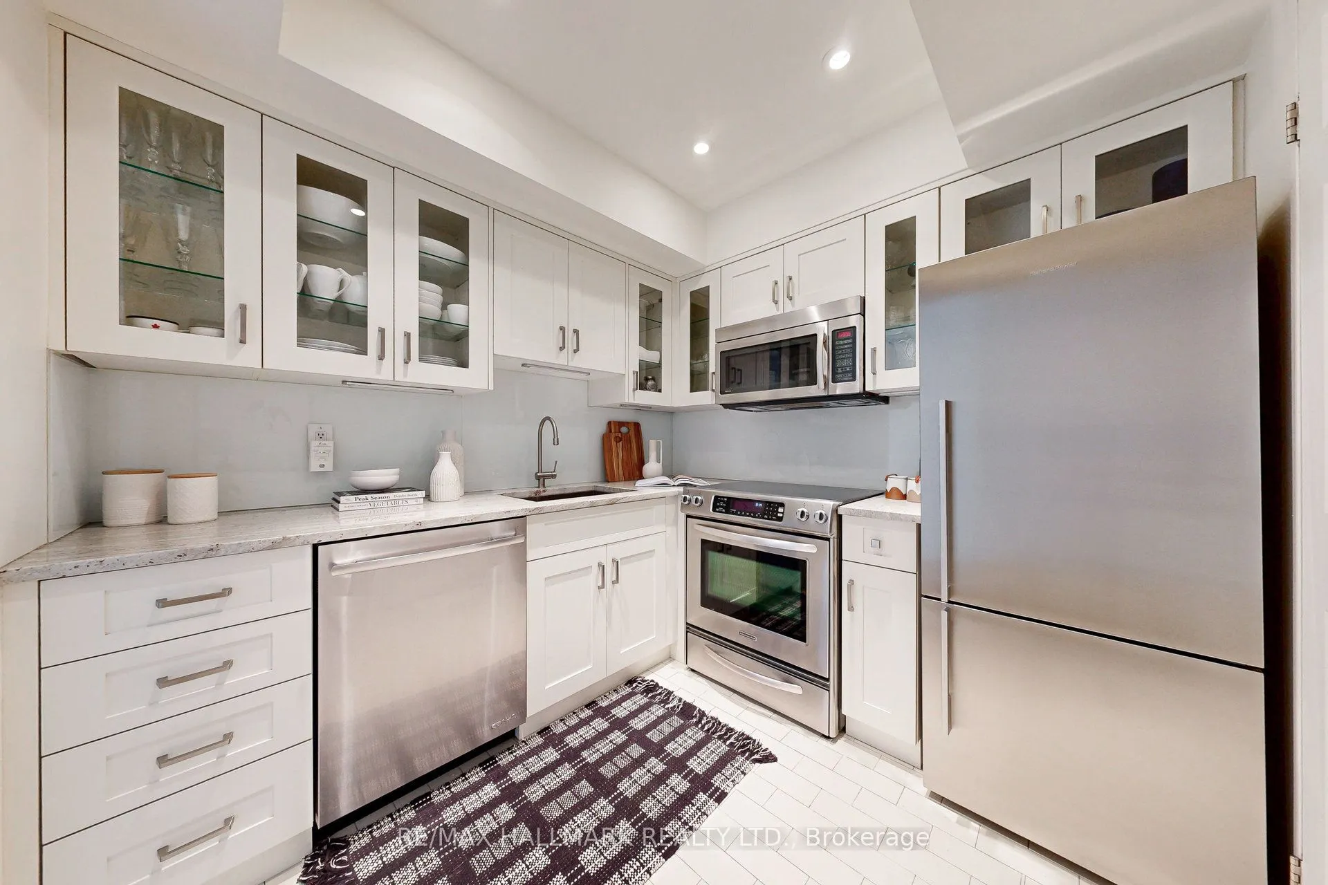 65 Scadding Avenue, #924