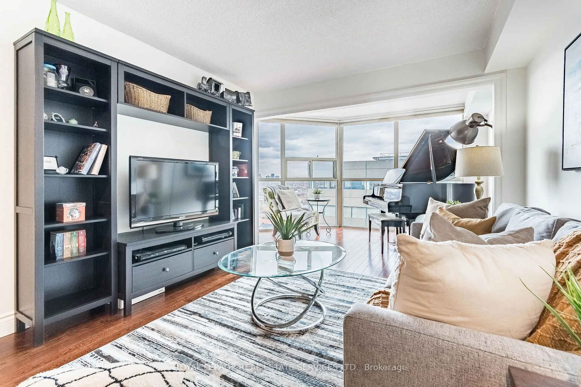 705 King Street W, #1614