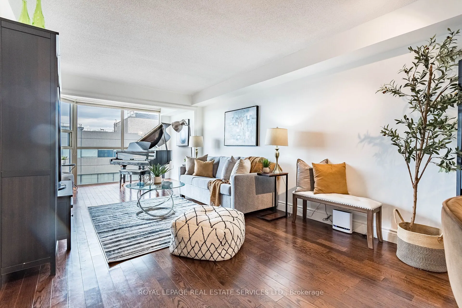 705 King Street W, #1614