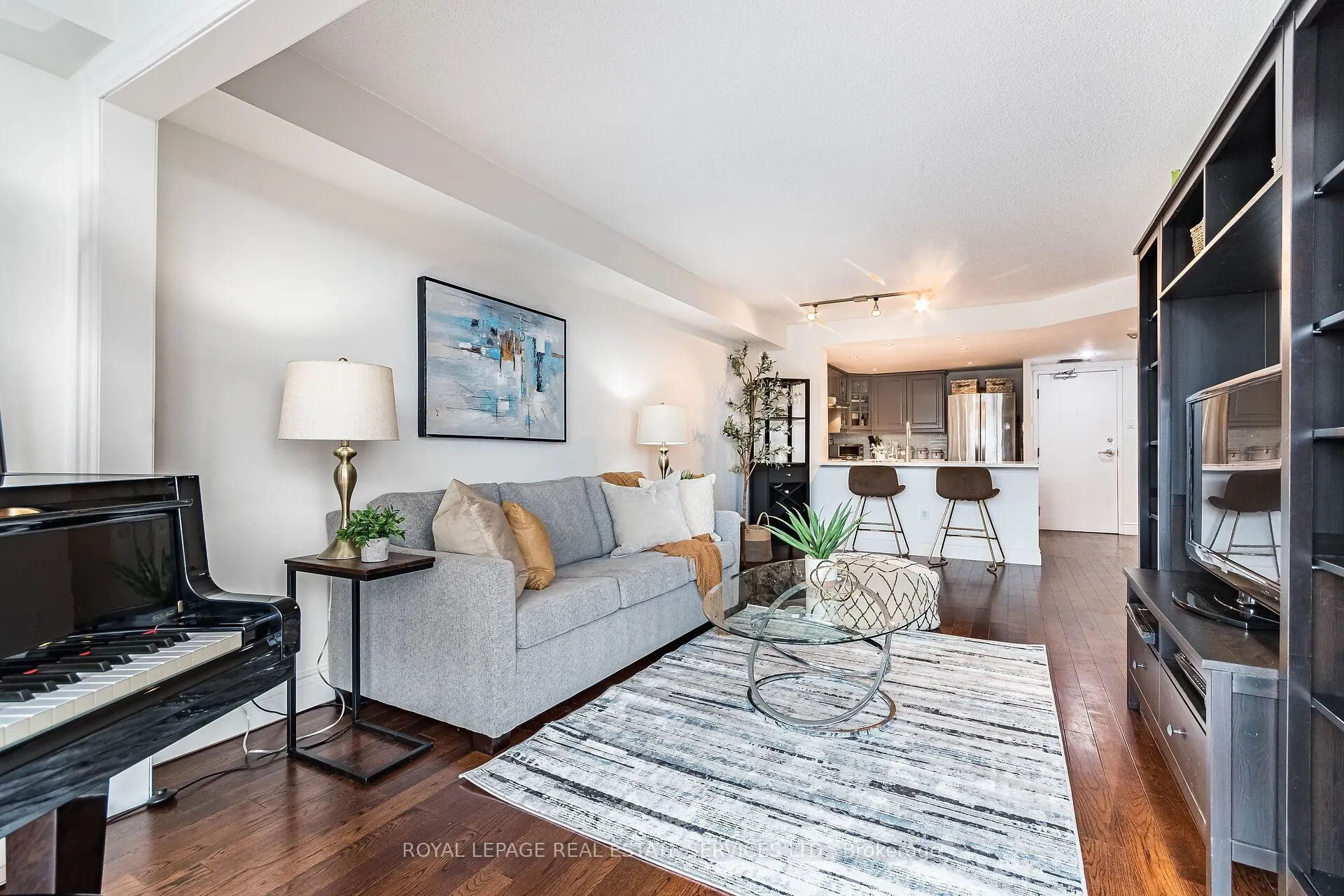 705 King Street W, #1614