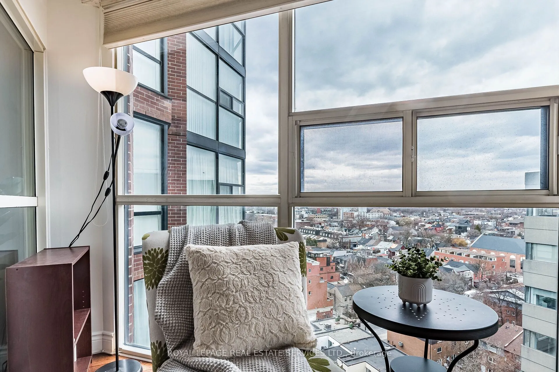 705 King Street W, #1614