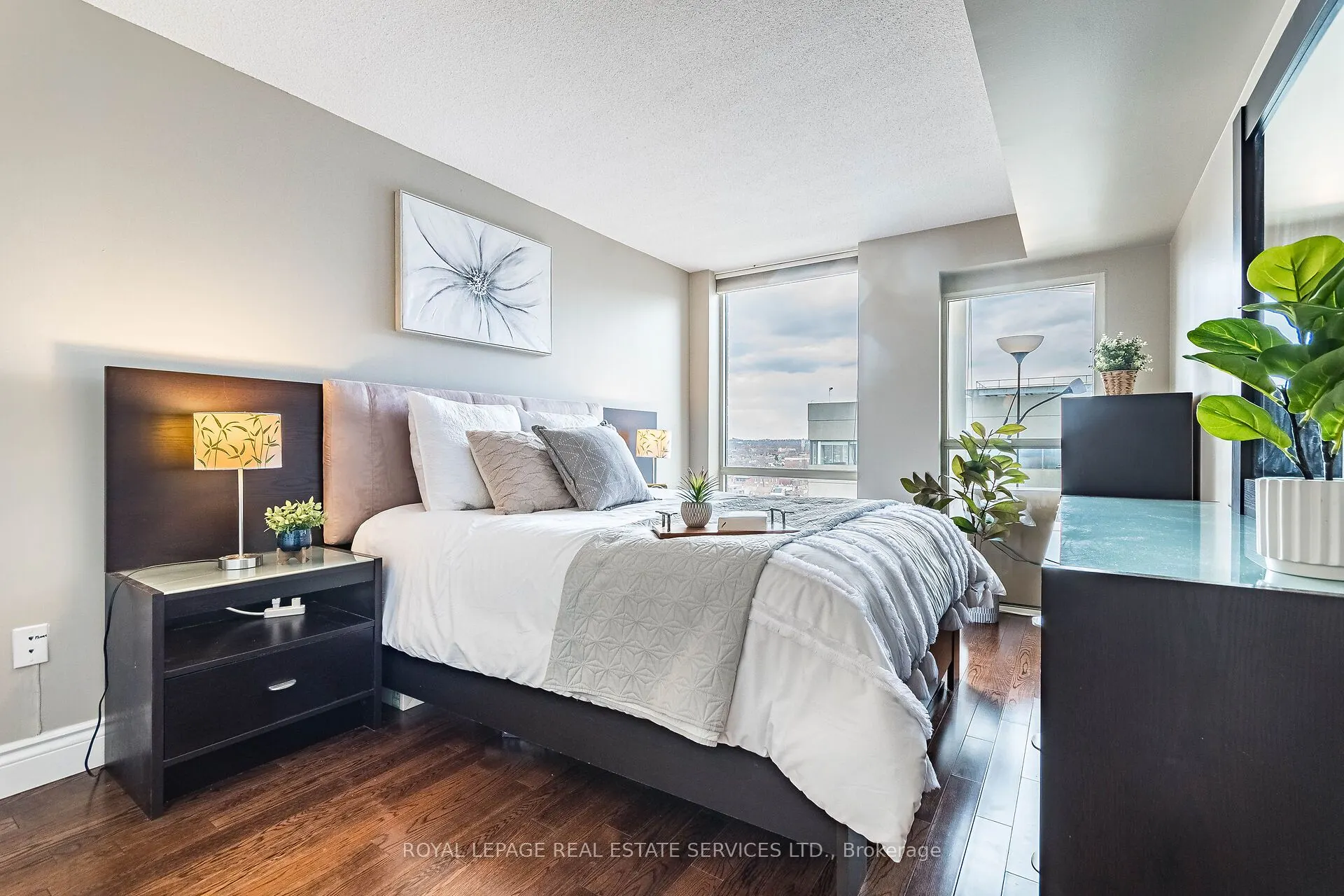 705 King Street W, #1614