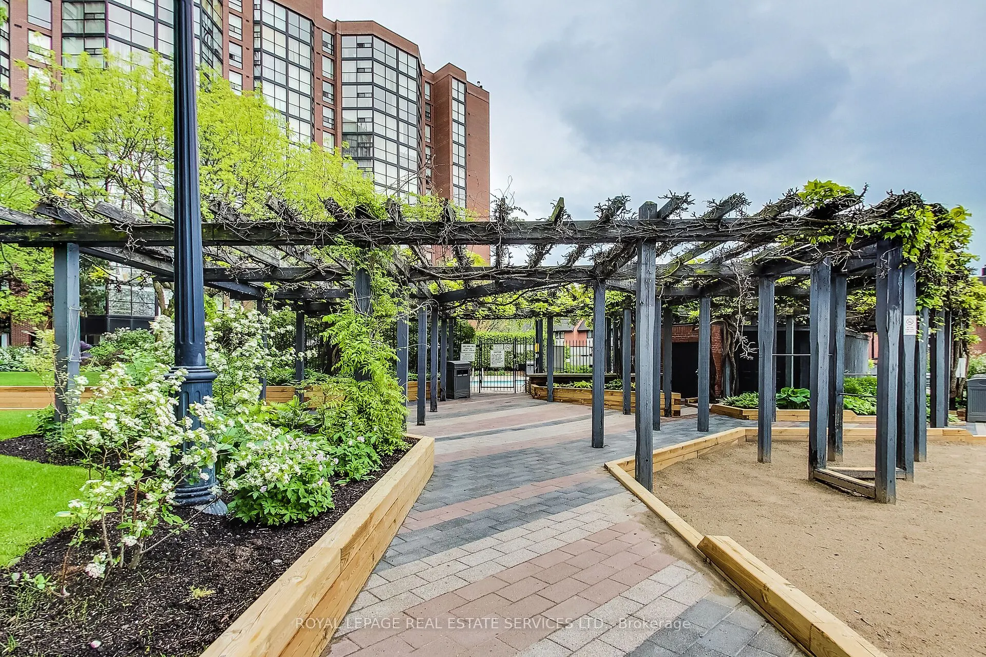 705 King Street W, #1614