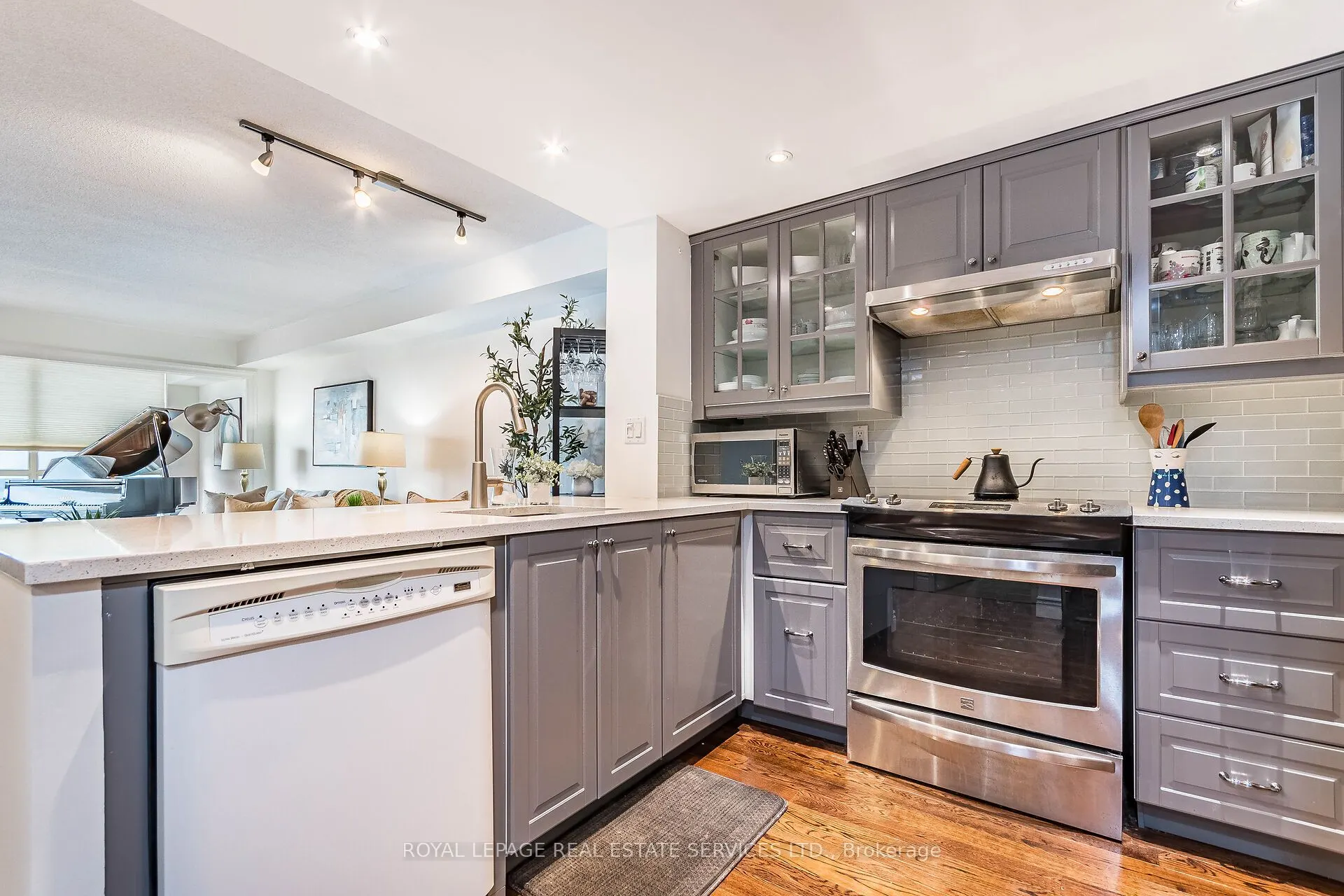705 King Street W, #1614