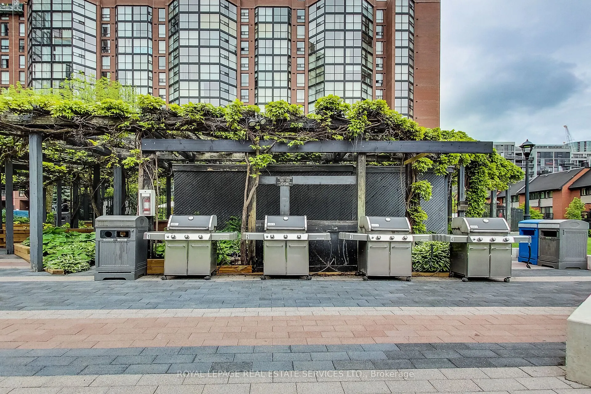 705 King Street W, #1614